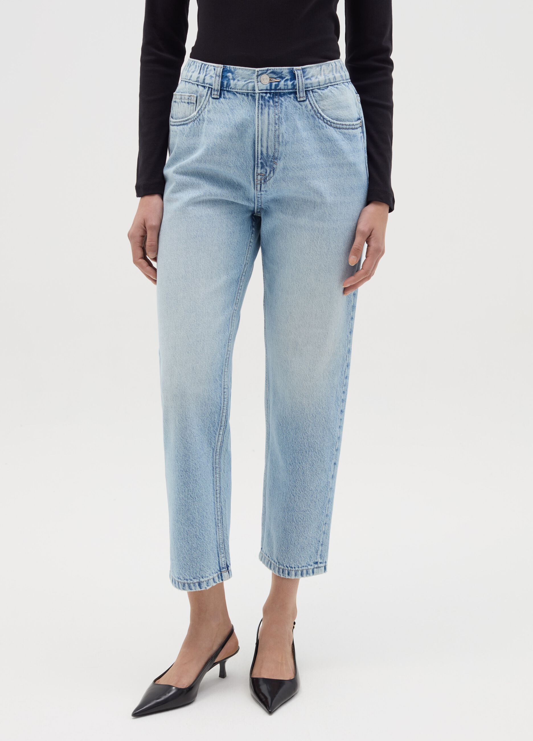 Cropped mum-fit jeans
