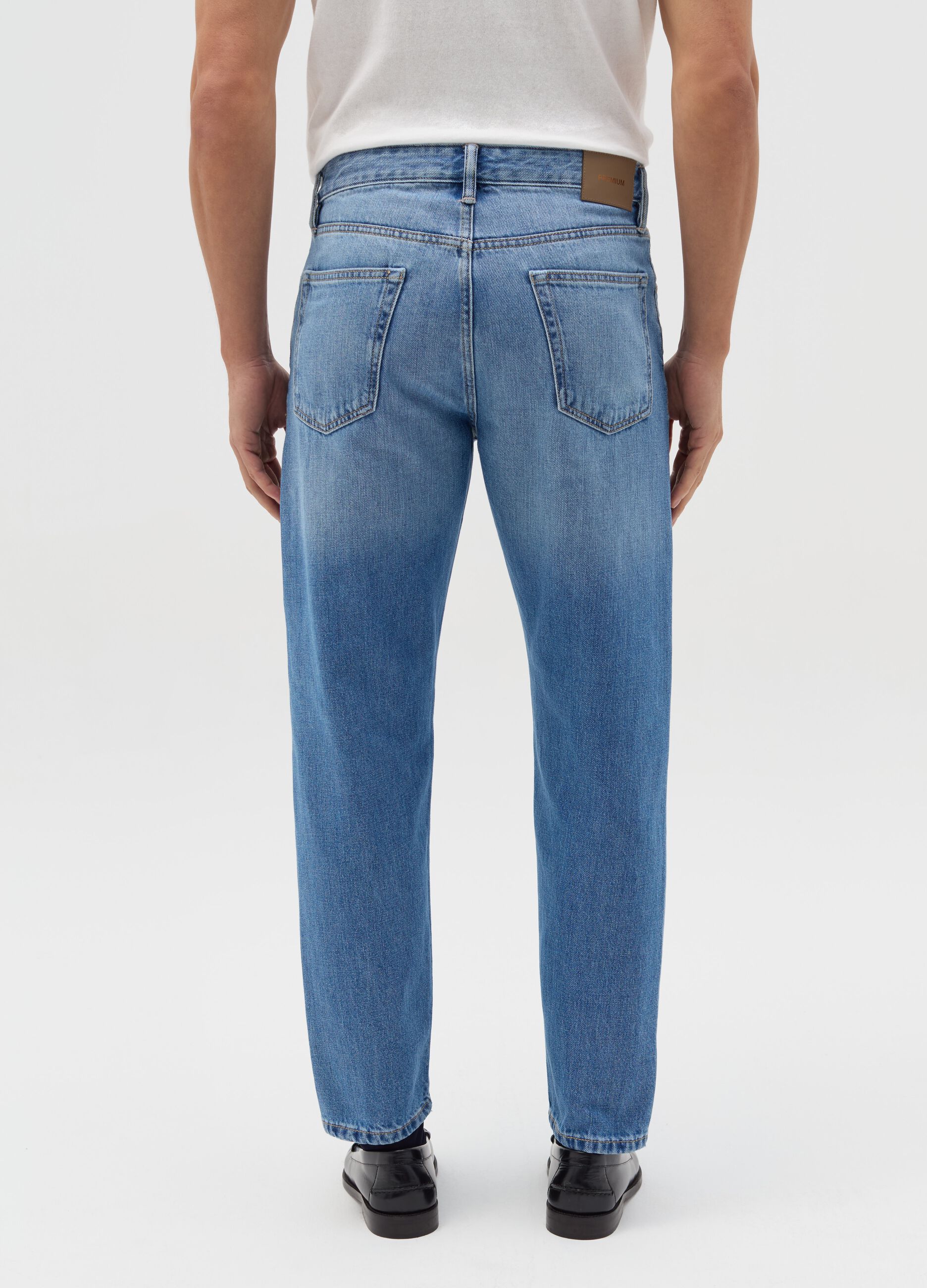Relaxed-fit jeans with fading