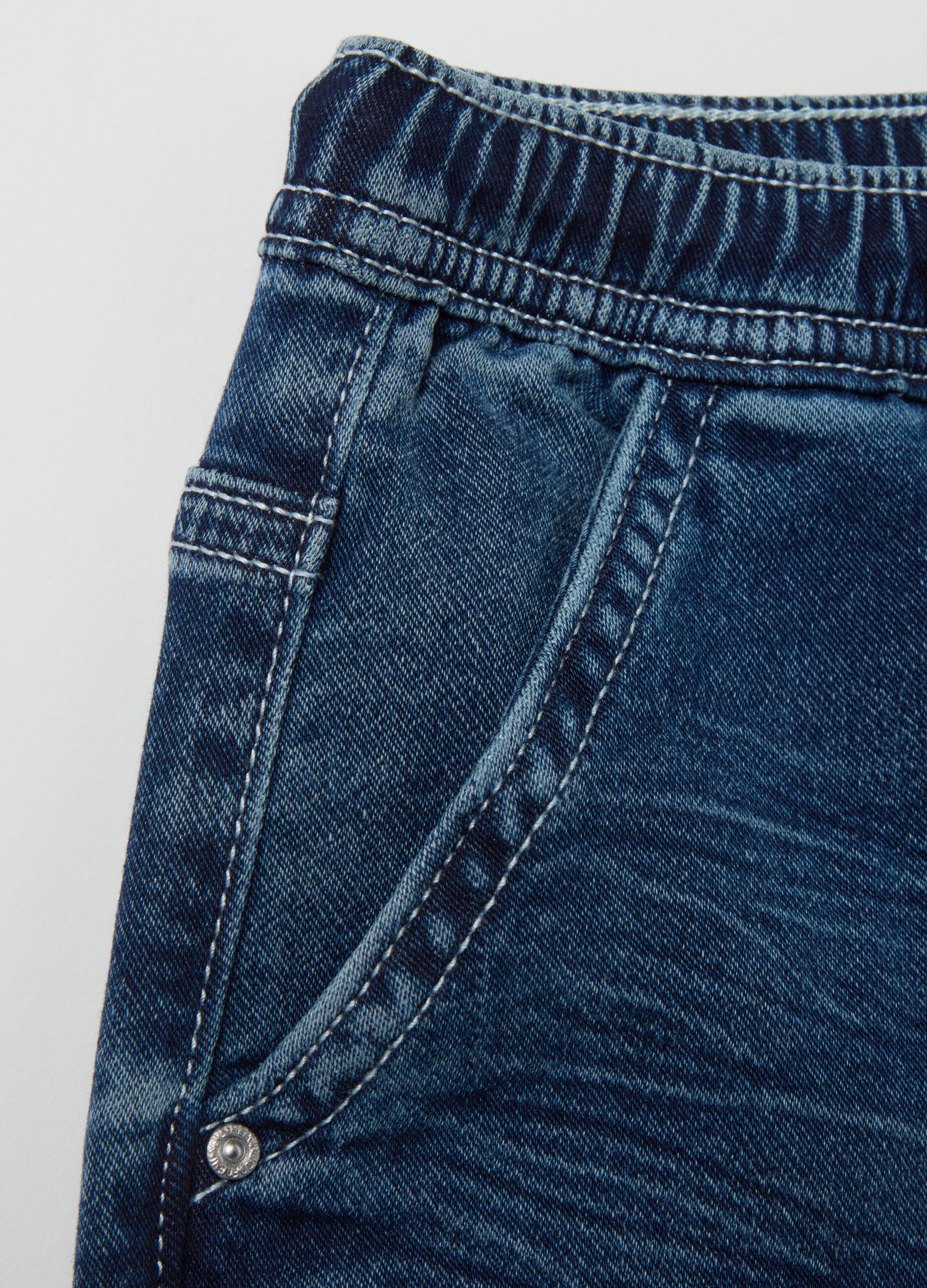 Joggers in denim con coulisse 