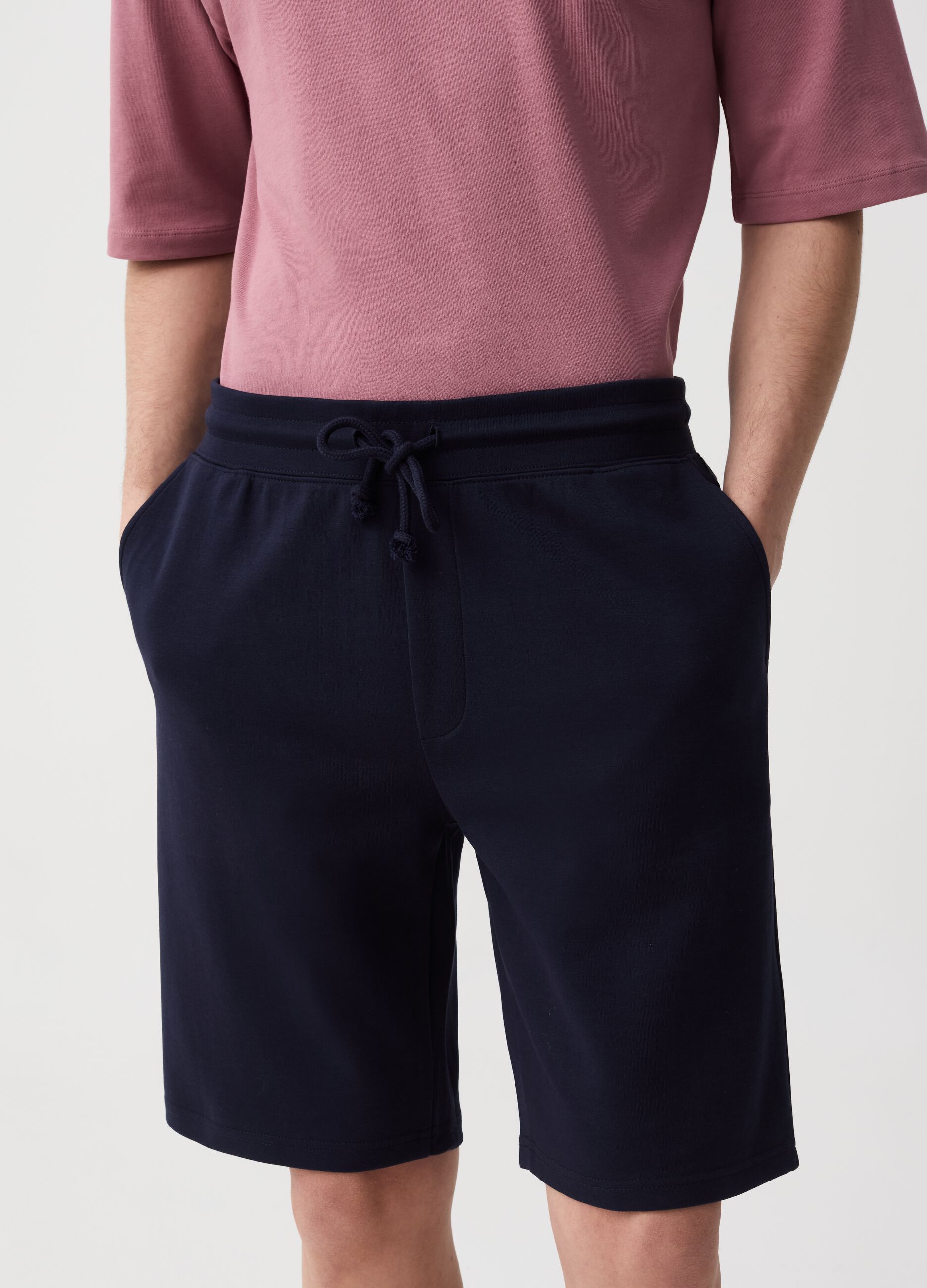 Bermuda jogger in felpa con coulisse