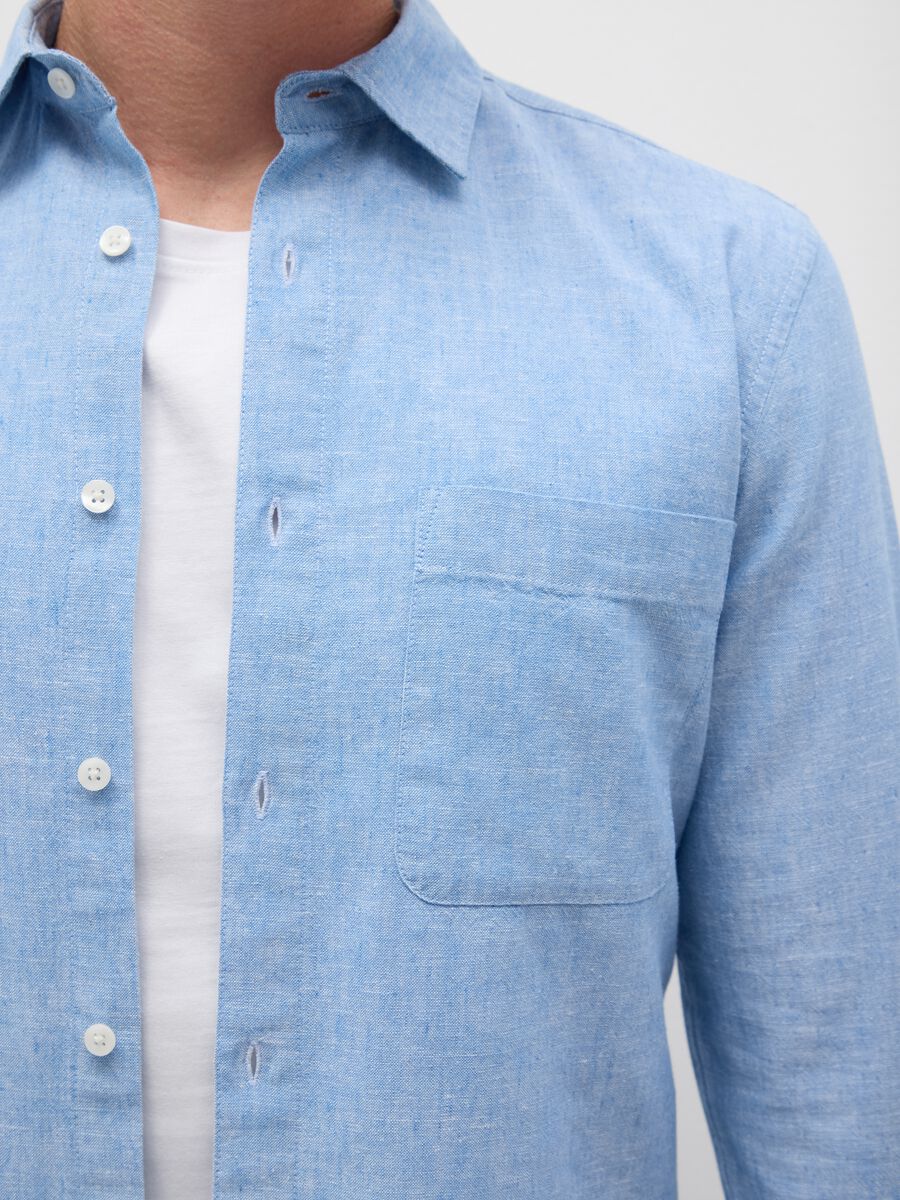 Men's blue cotton blend shirt regular fit with button closure_2