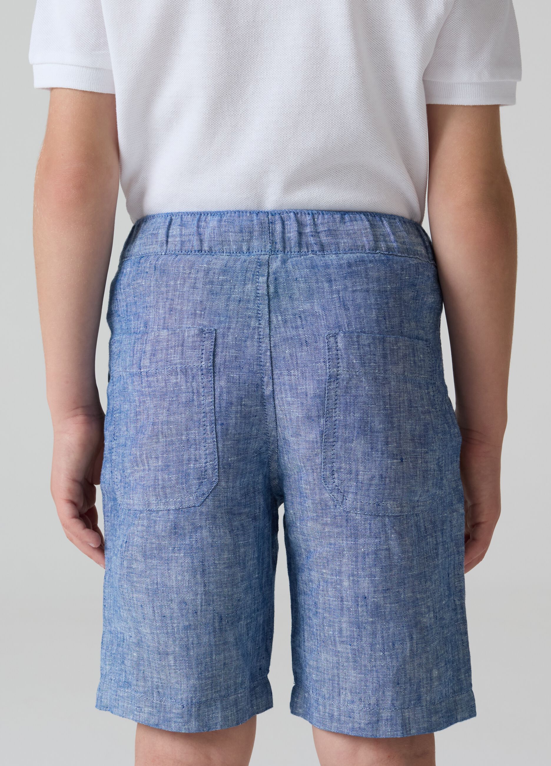 Linen Bermuda shorts with pockets
