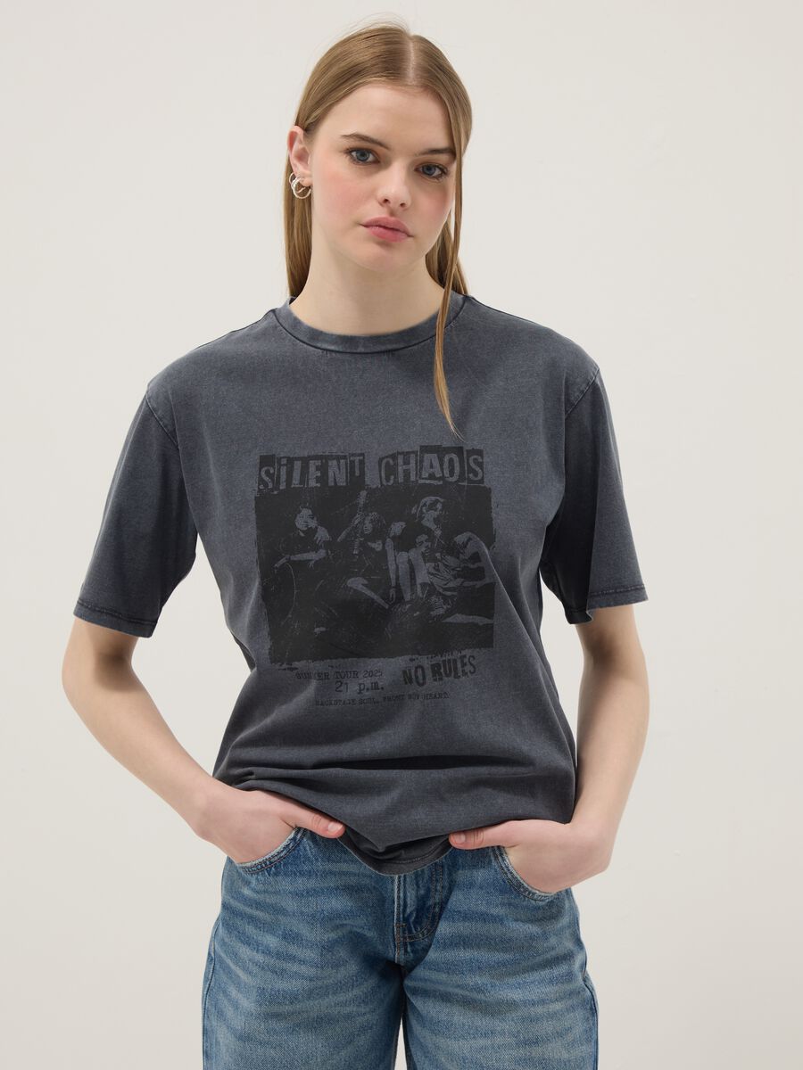 T-shirt in puro cotone grigia relaxed fit con stampa_1