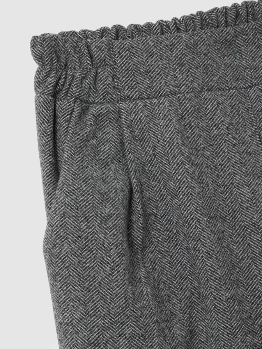 Grey Regular Fit Trousers_5