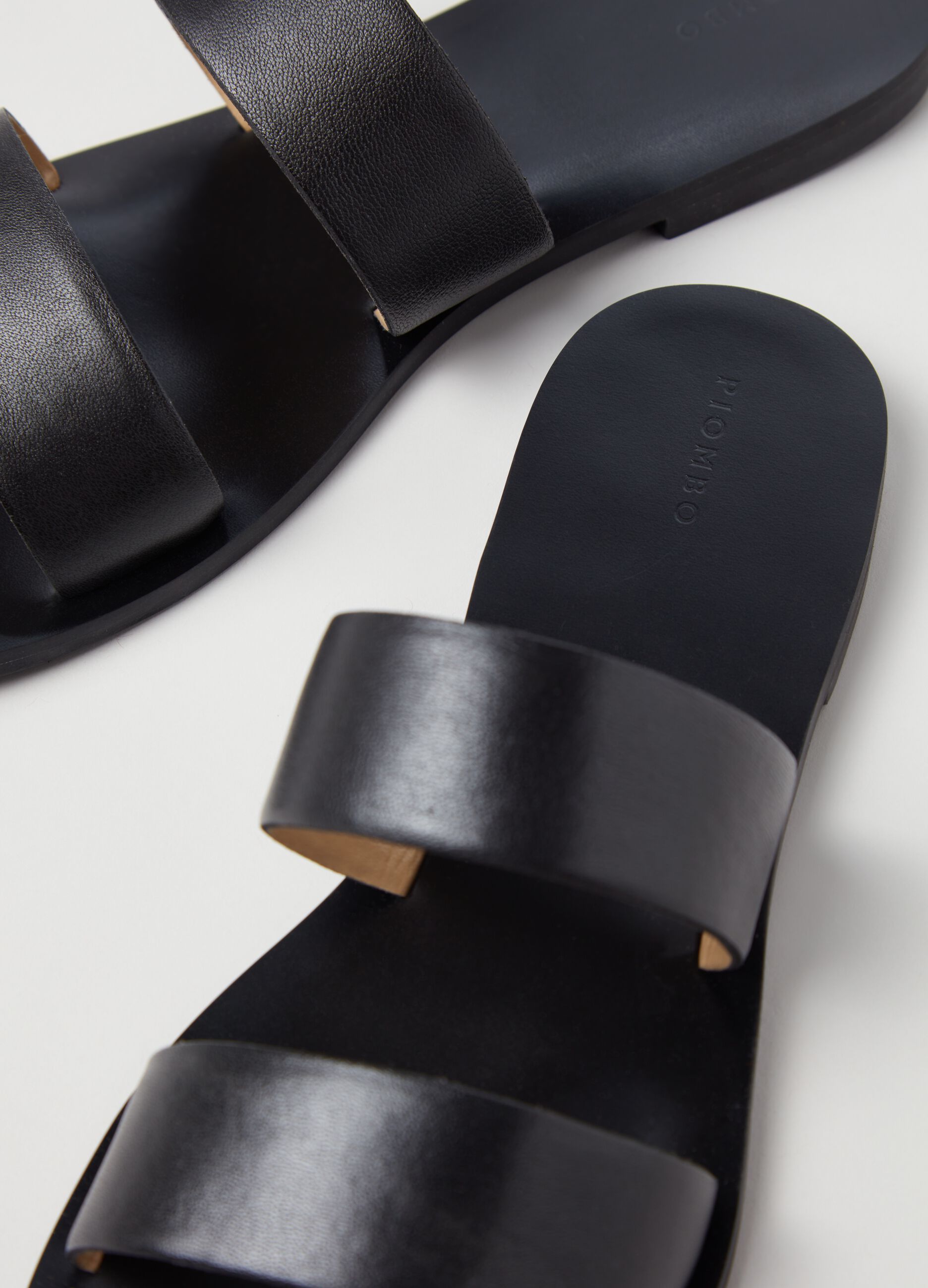 Sandals with double straps