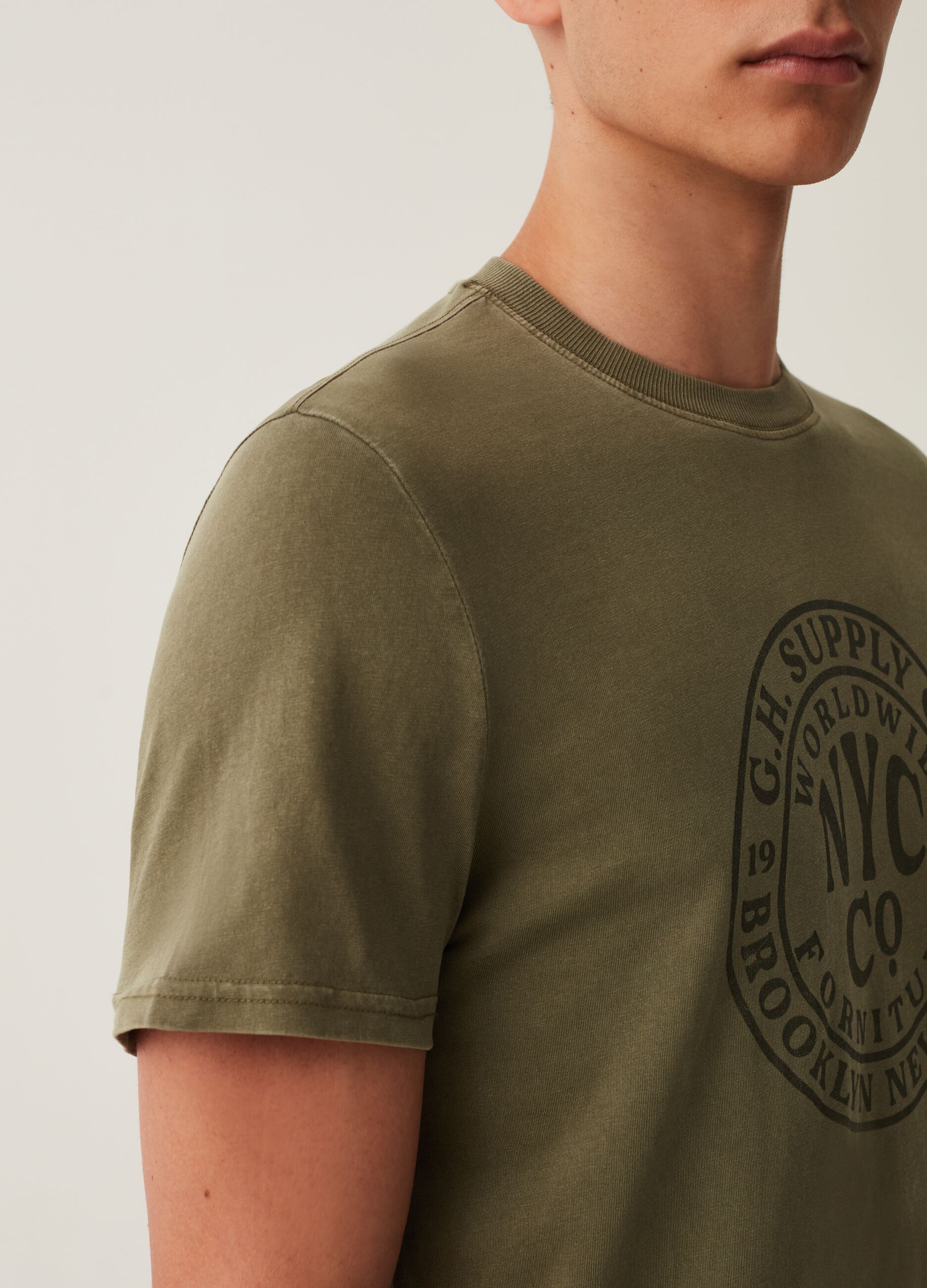 T-shirt in cotone con stampa_3