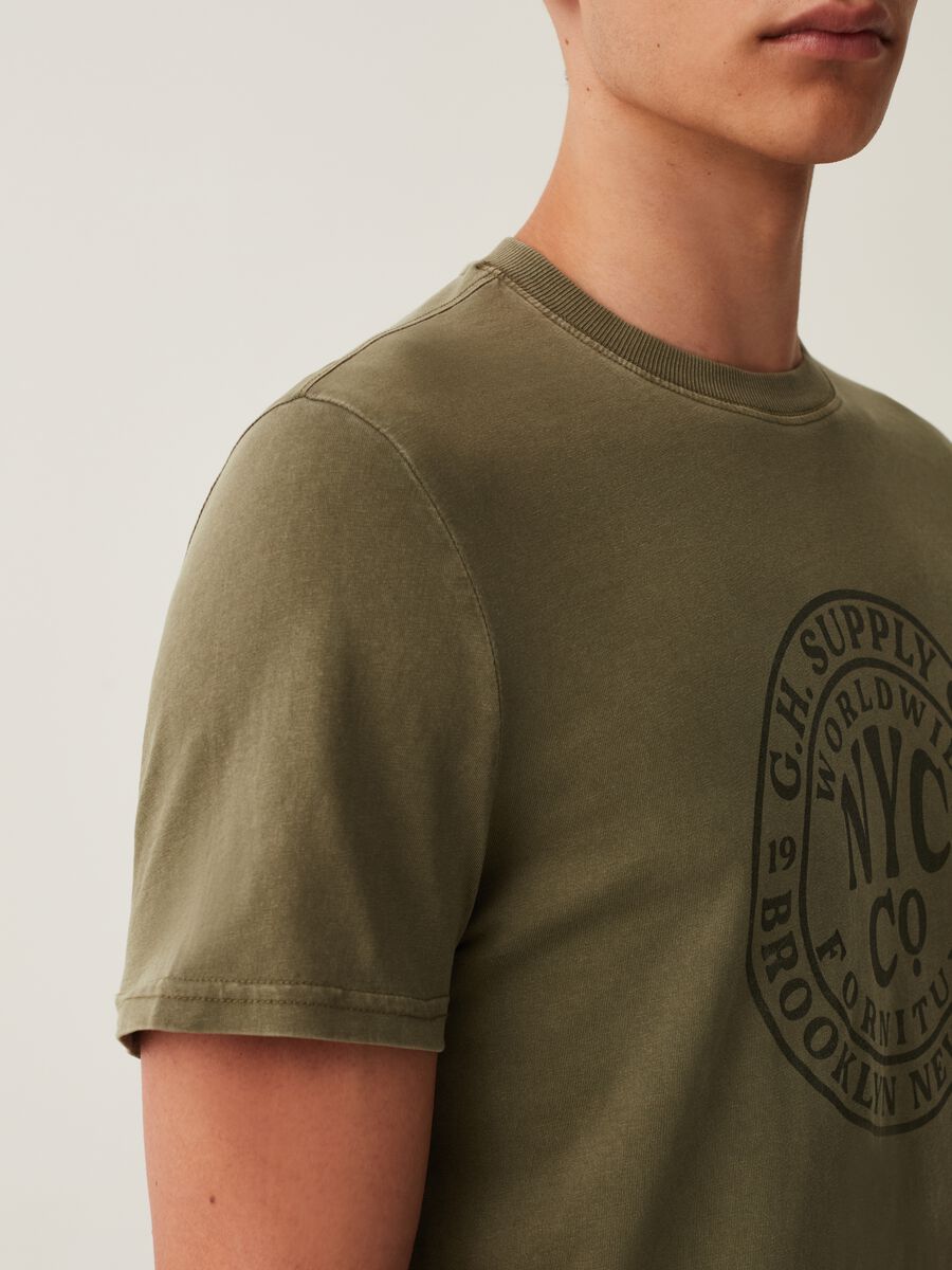 T-shirt in cotone con stampa_3