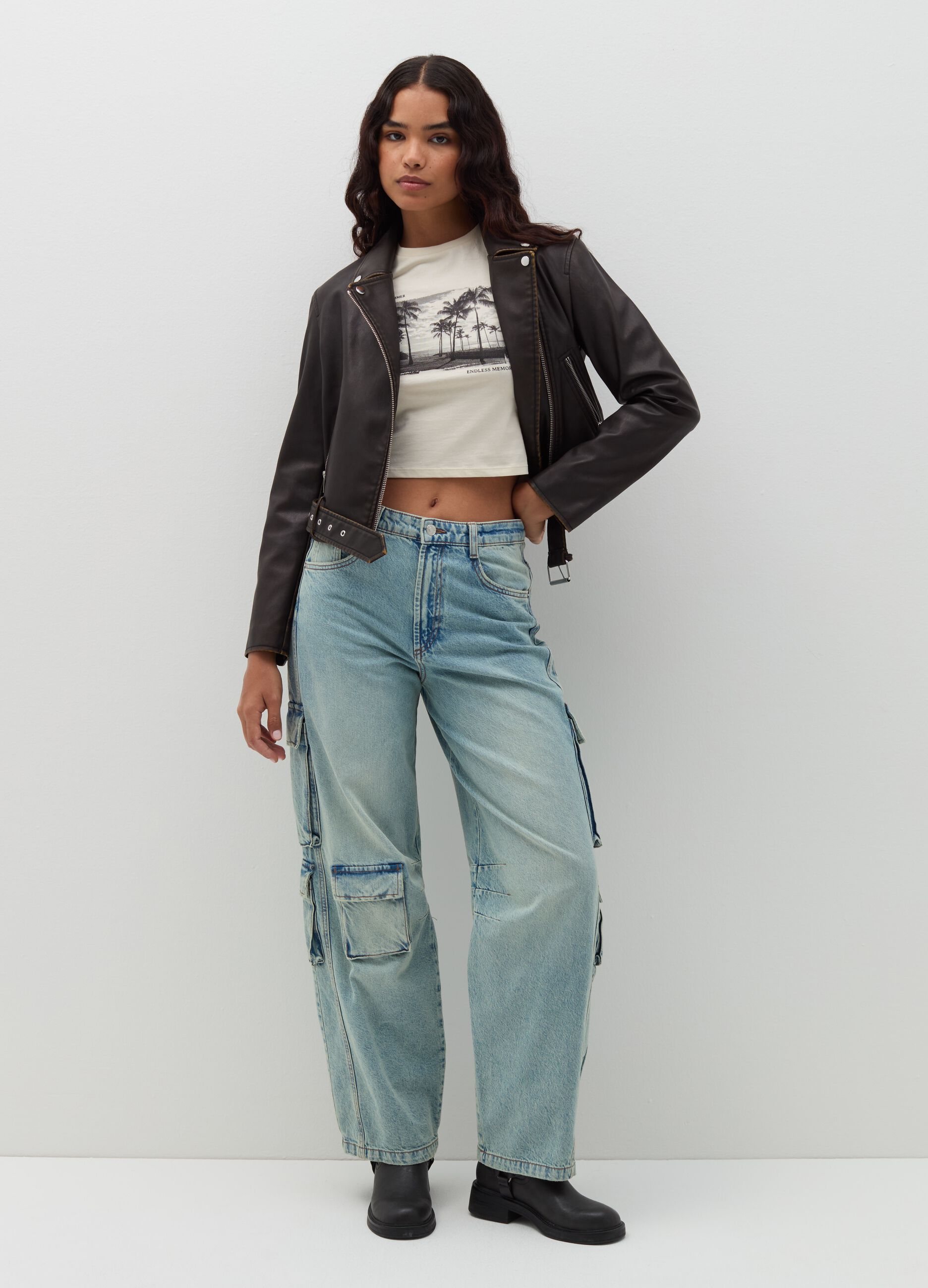 Glossy-effect crop jacket with zip