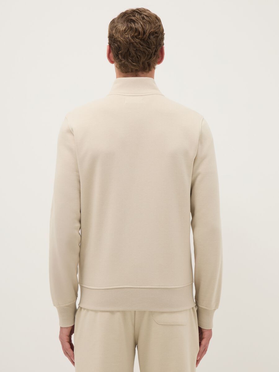 Beige cotton-blend sweatshirt in regular fit with full zip_2