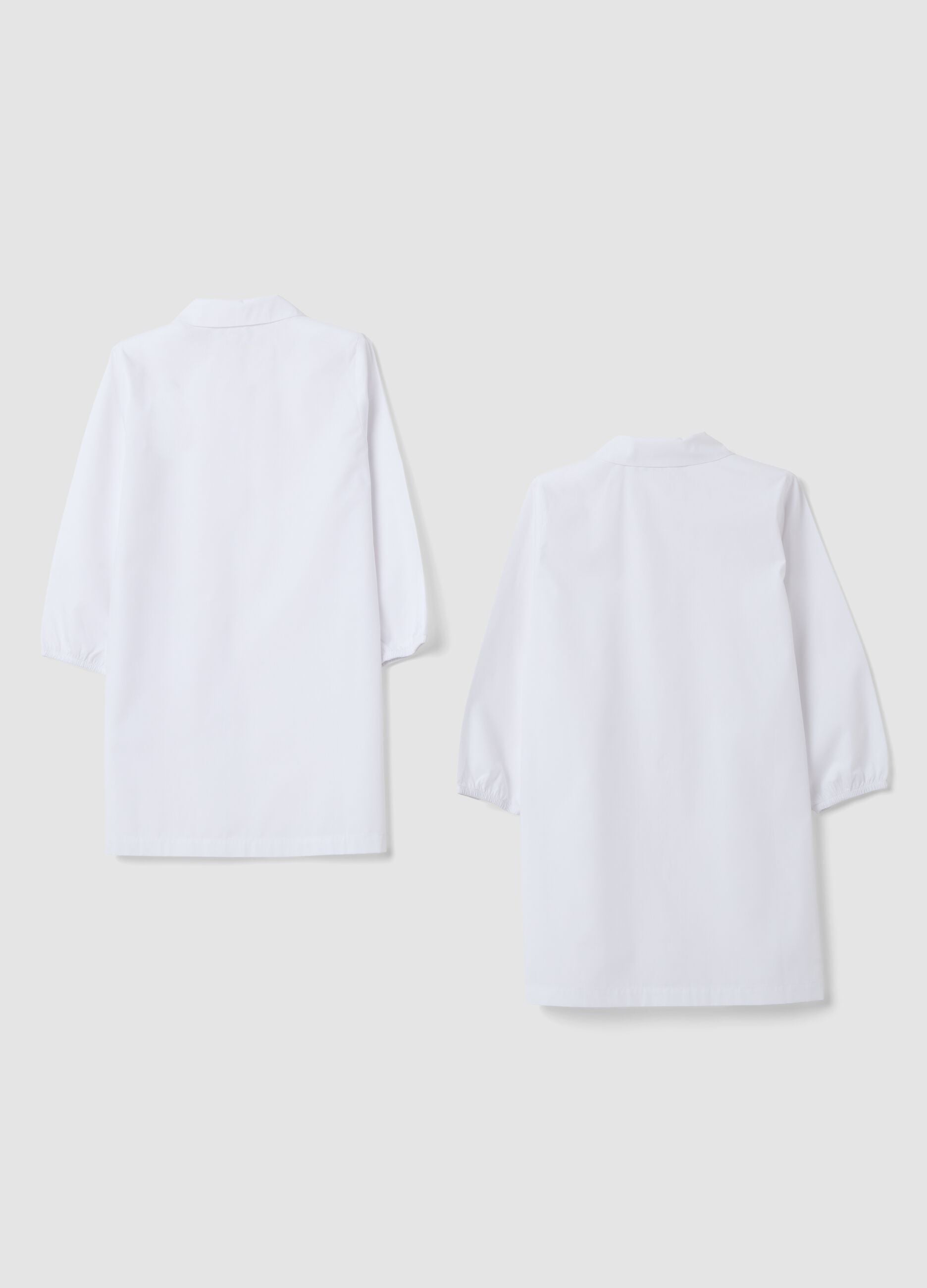 2-pack of white boys&rsquo; nursery smocks with classic collar