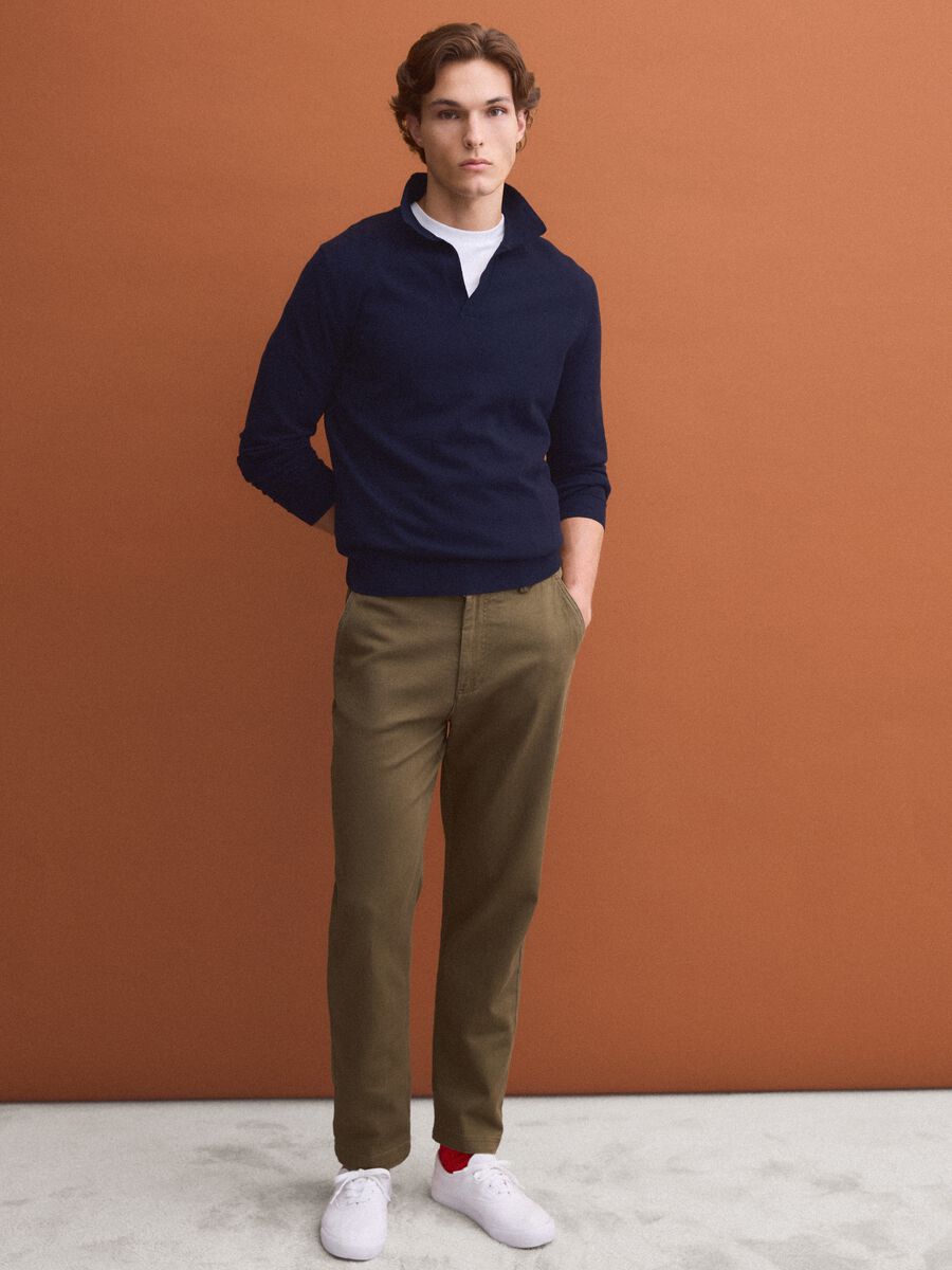 Men&rsquo;s brown stretch-cotton straight-fit chino trousers_0