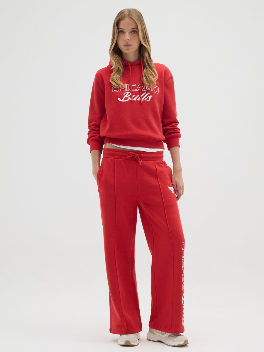 Felpa in misto cotone rossa oversize con stampa Chicago Bulls_1