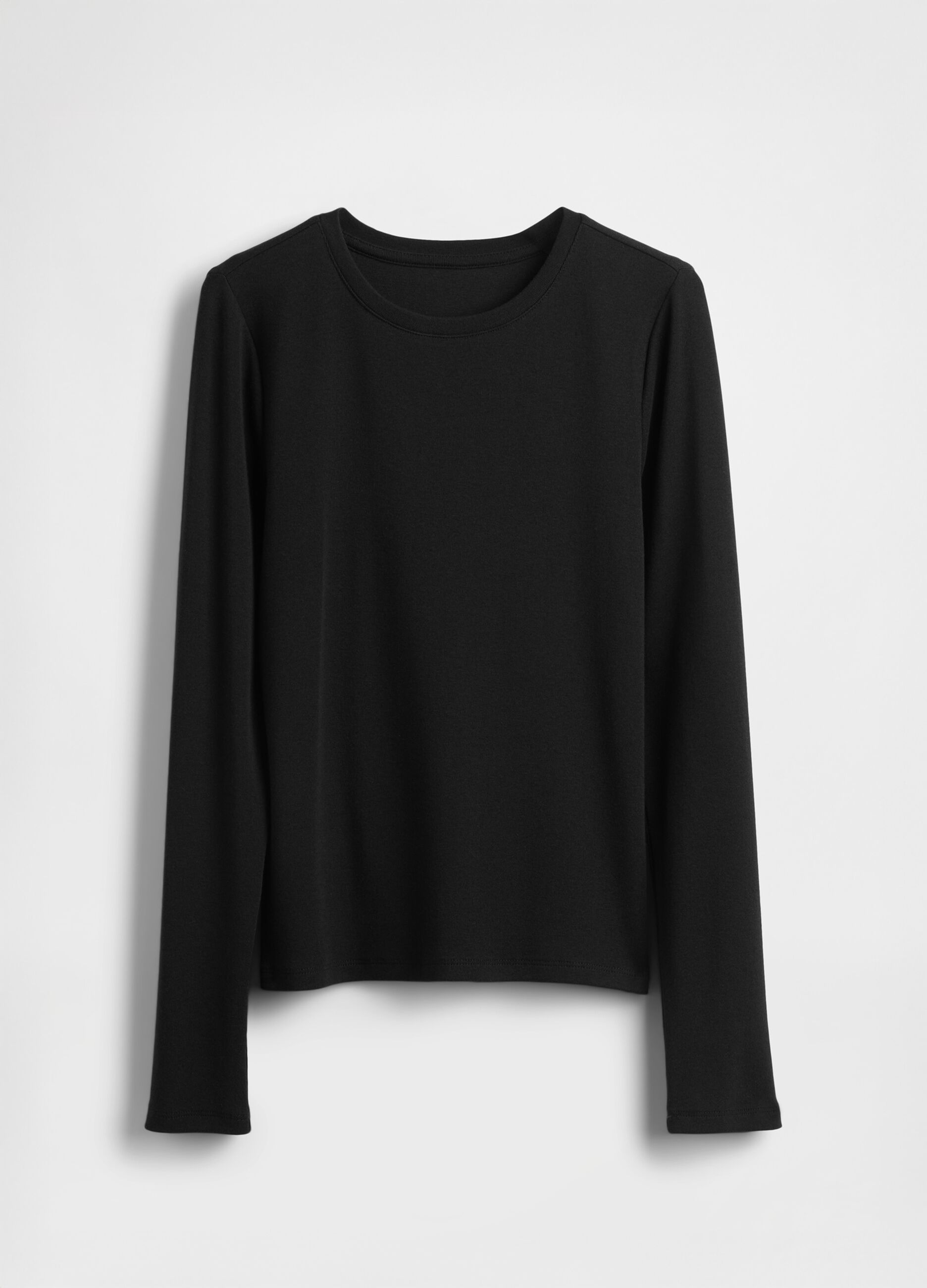 Maglia nera elasticizzata a maniche lunghe