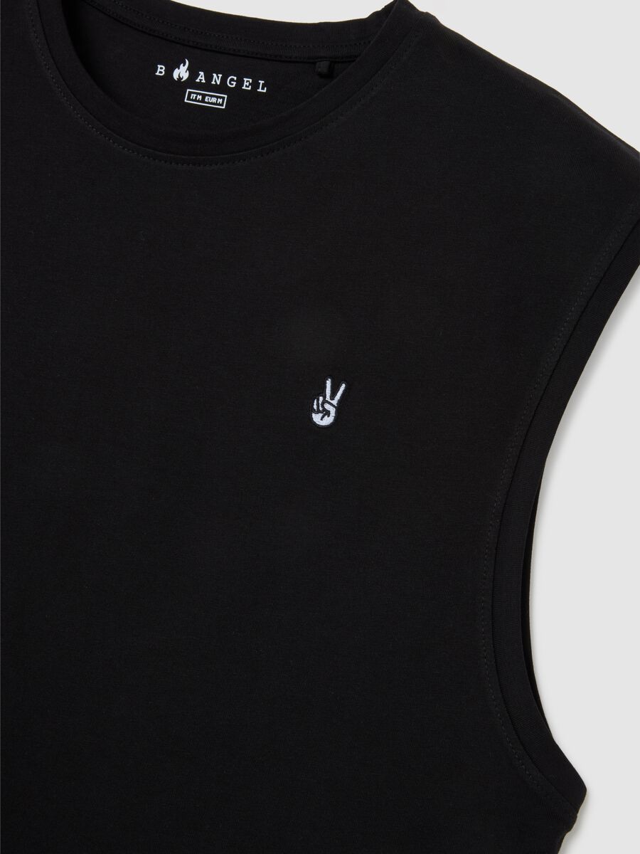 Men's pure cotton regular fit black vest with embroidery_1