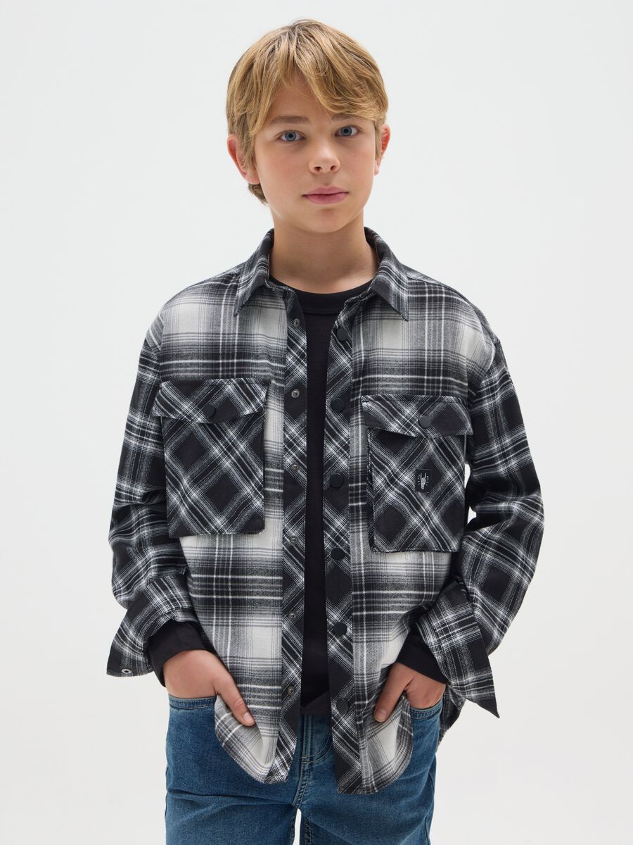 Camicia da ragazzo in puro cotone nera a quadri over fit_0