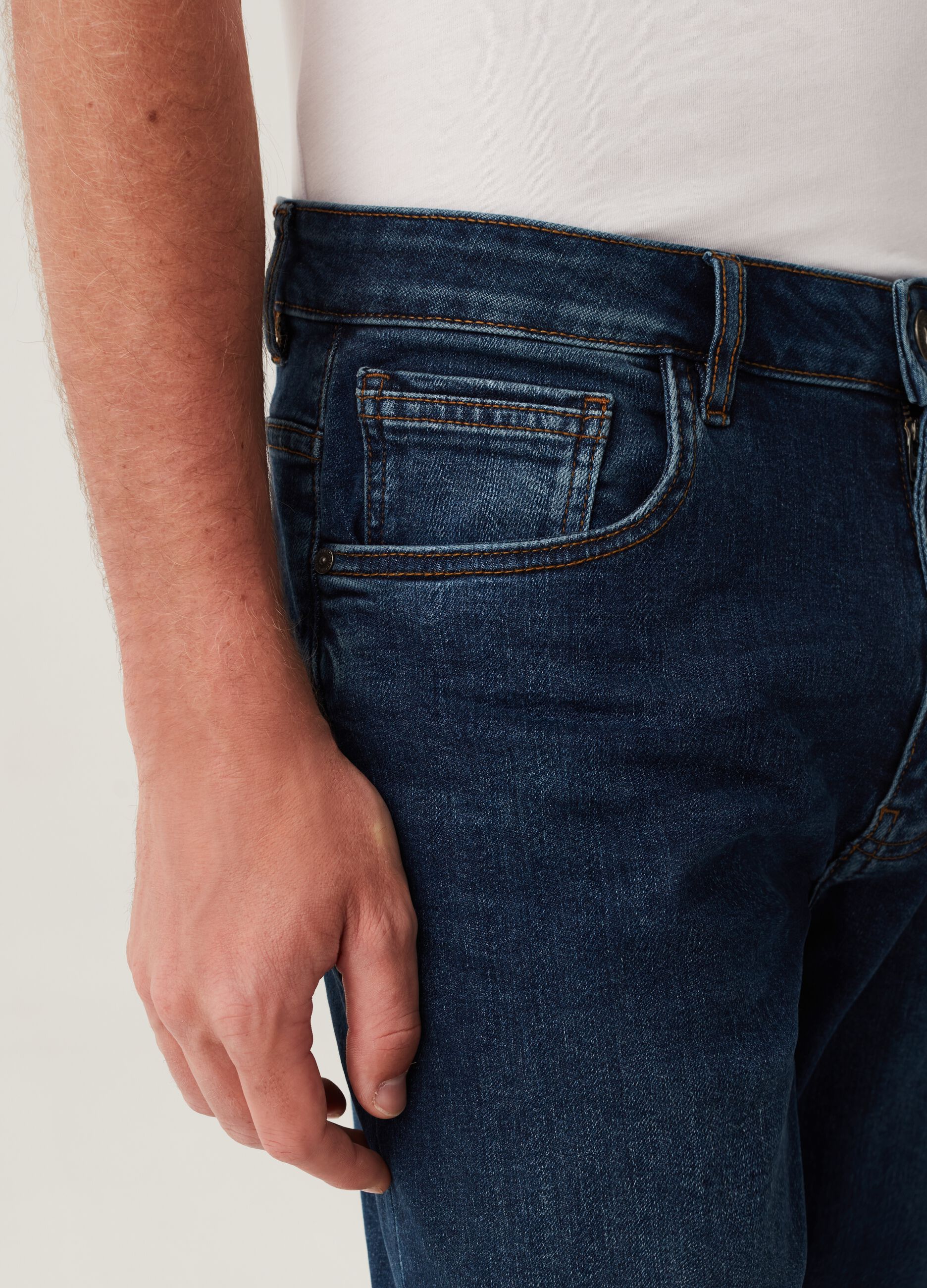 Jeans comfort fit cinque tasche_3