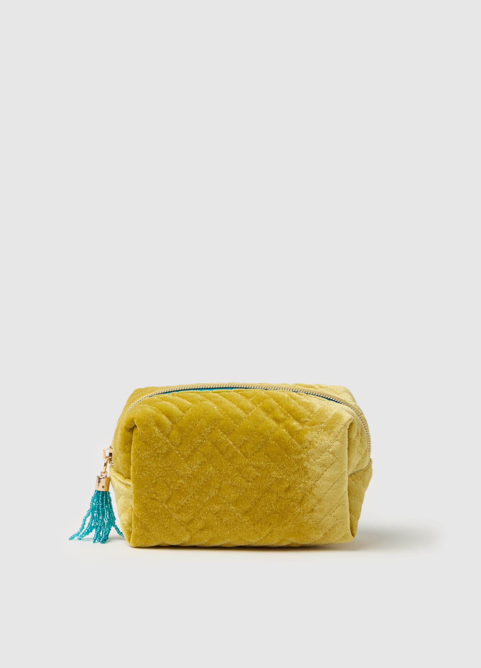 Beauty case in quilted velvet