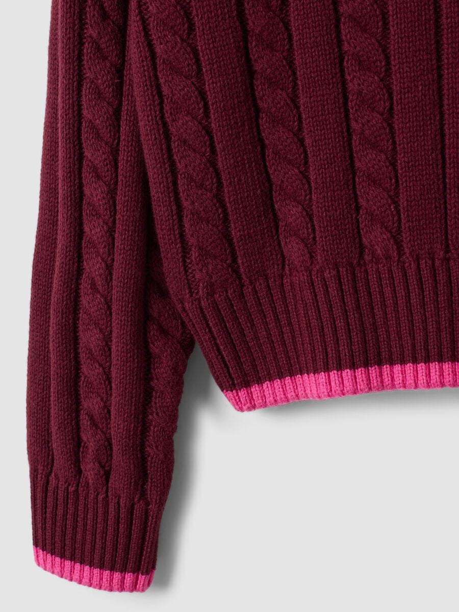 Maglia rossa in puro cotone a trecce con scollo a V per bambina_3