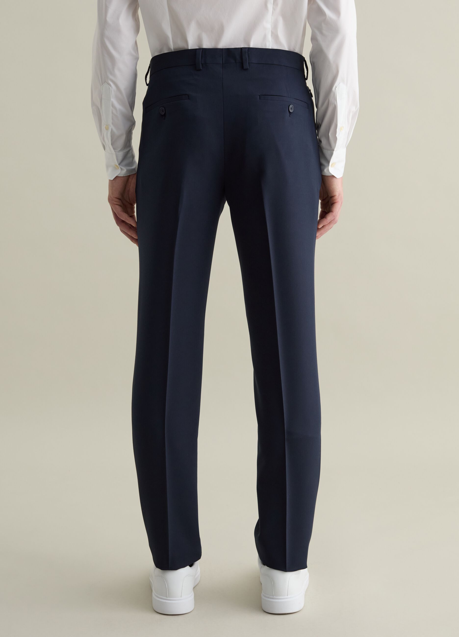 Elegant regular-fit trousers