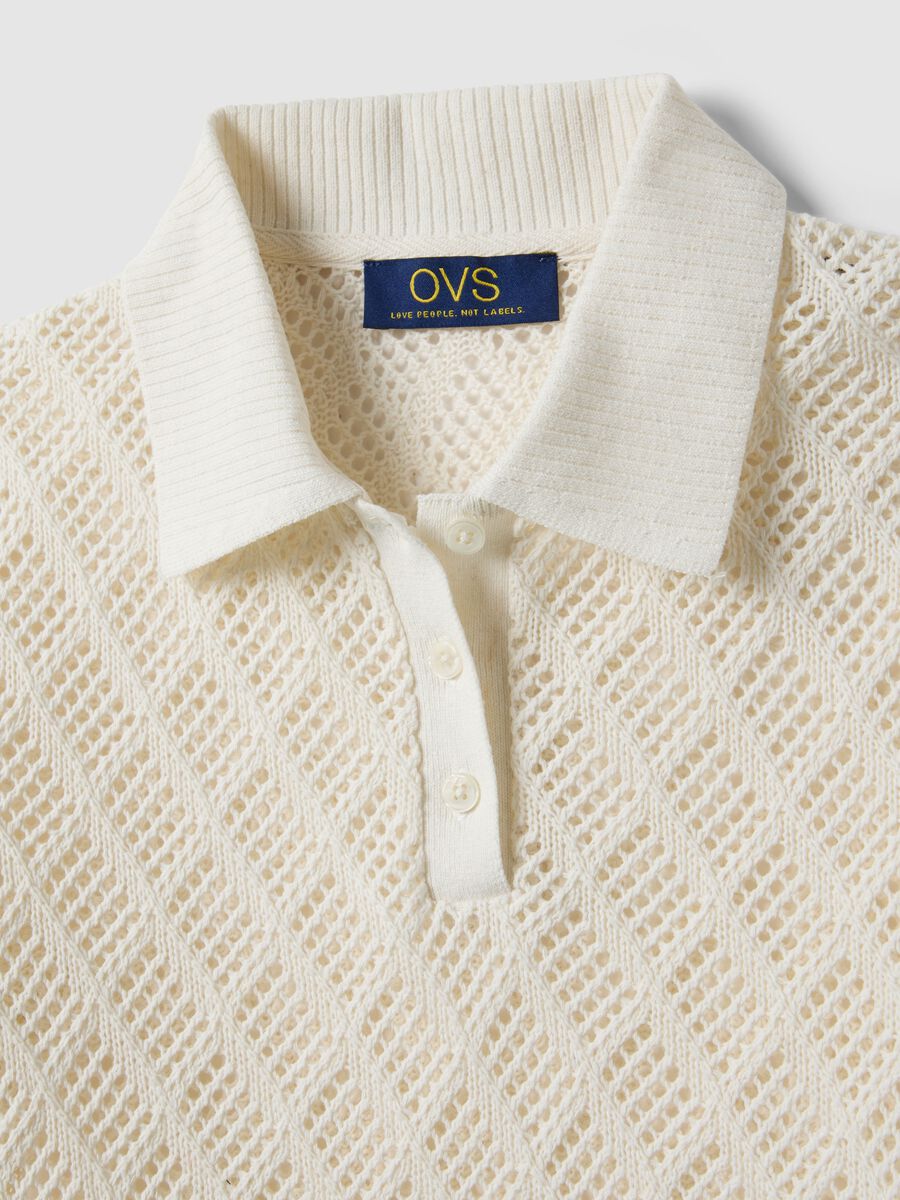 White regular fit polo with mesh texture_5