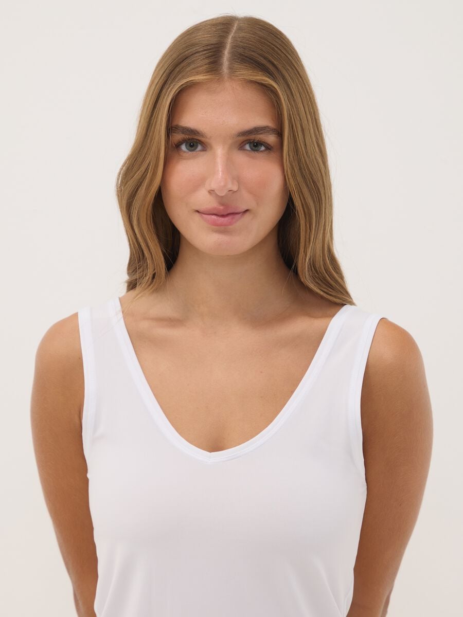 Canotta bianca in tessuto elasticizzato regular fit_1
