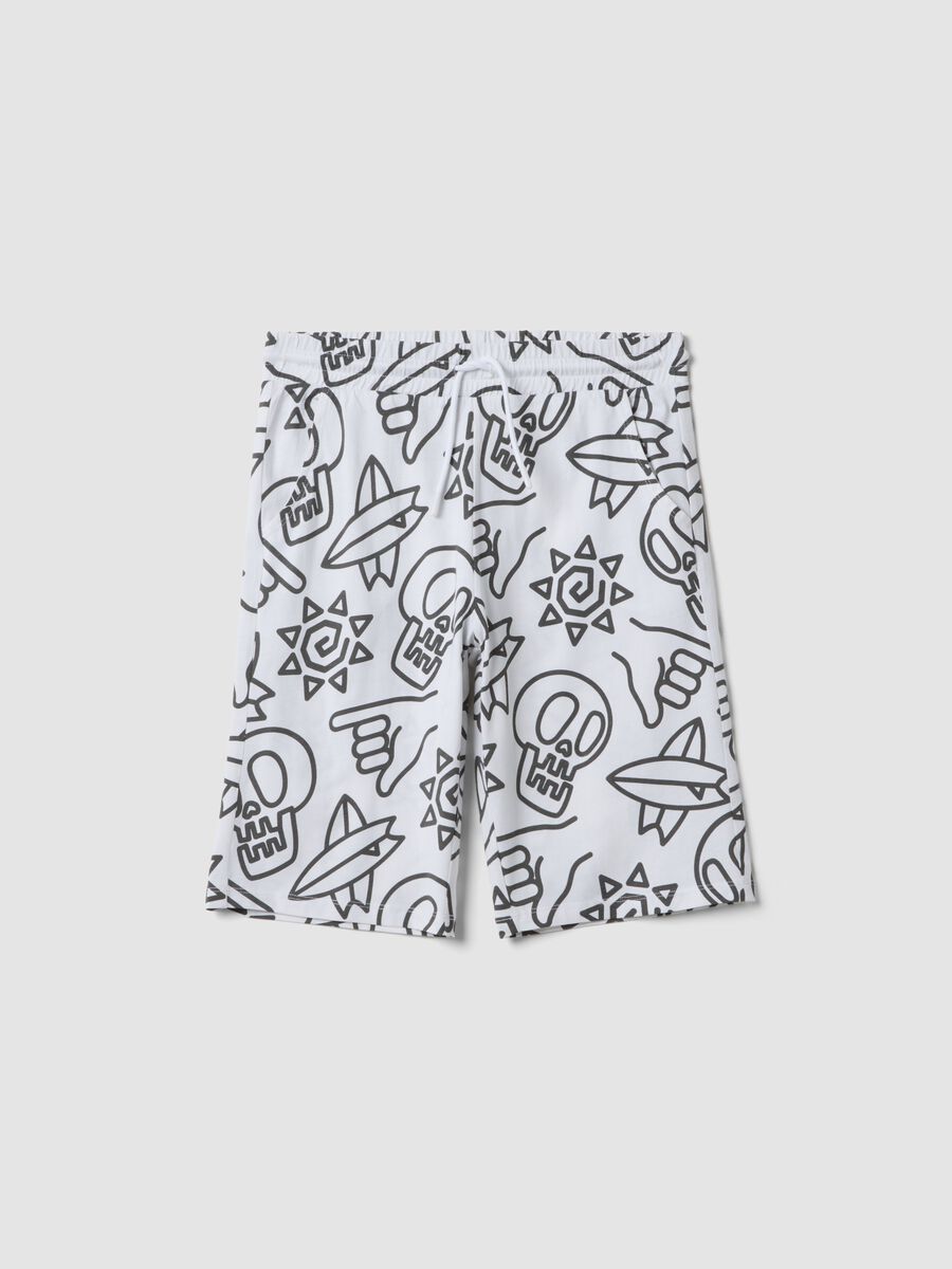 White pure cotton all-over print shorts for boys, regular fit_3