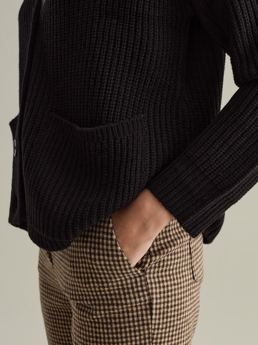 Ribbed oversized cardigan with V neck_3
