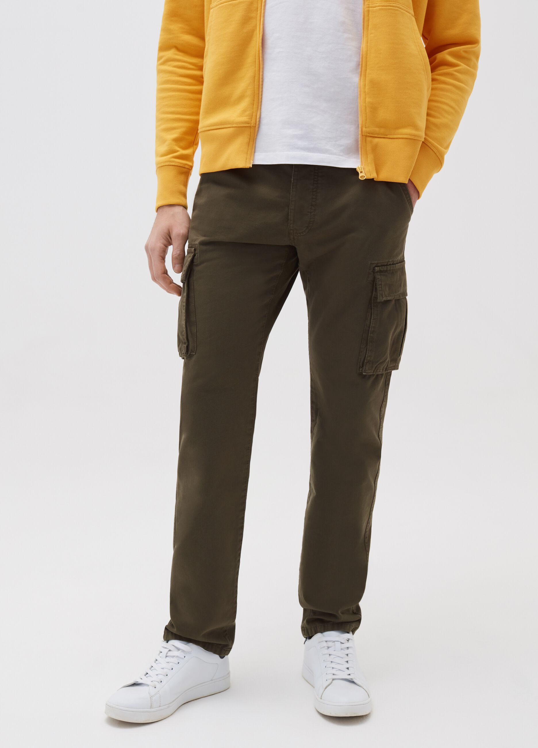 Solid colour 100% cotton cargo trousers