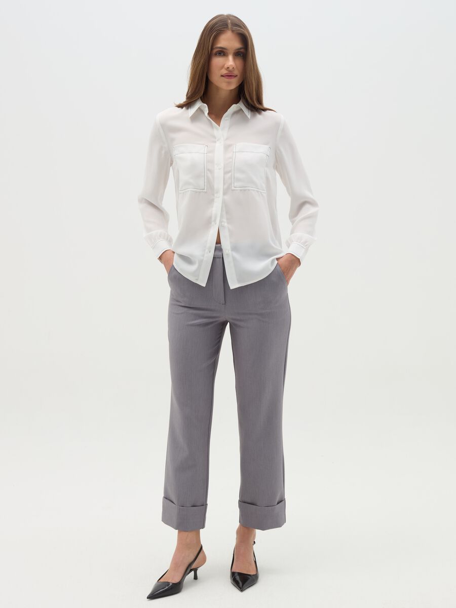 Shirt with contrasting stitching_1
