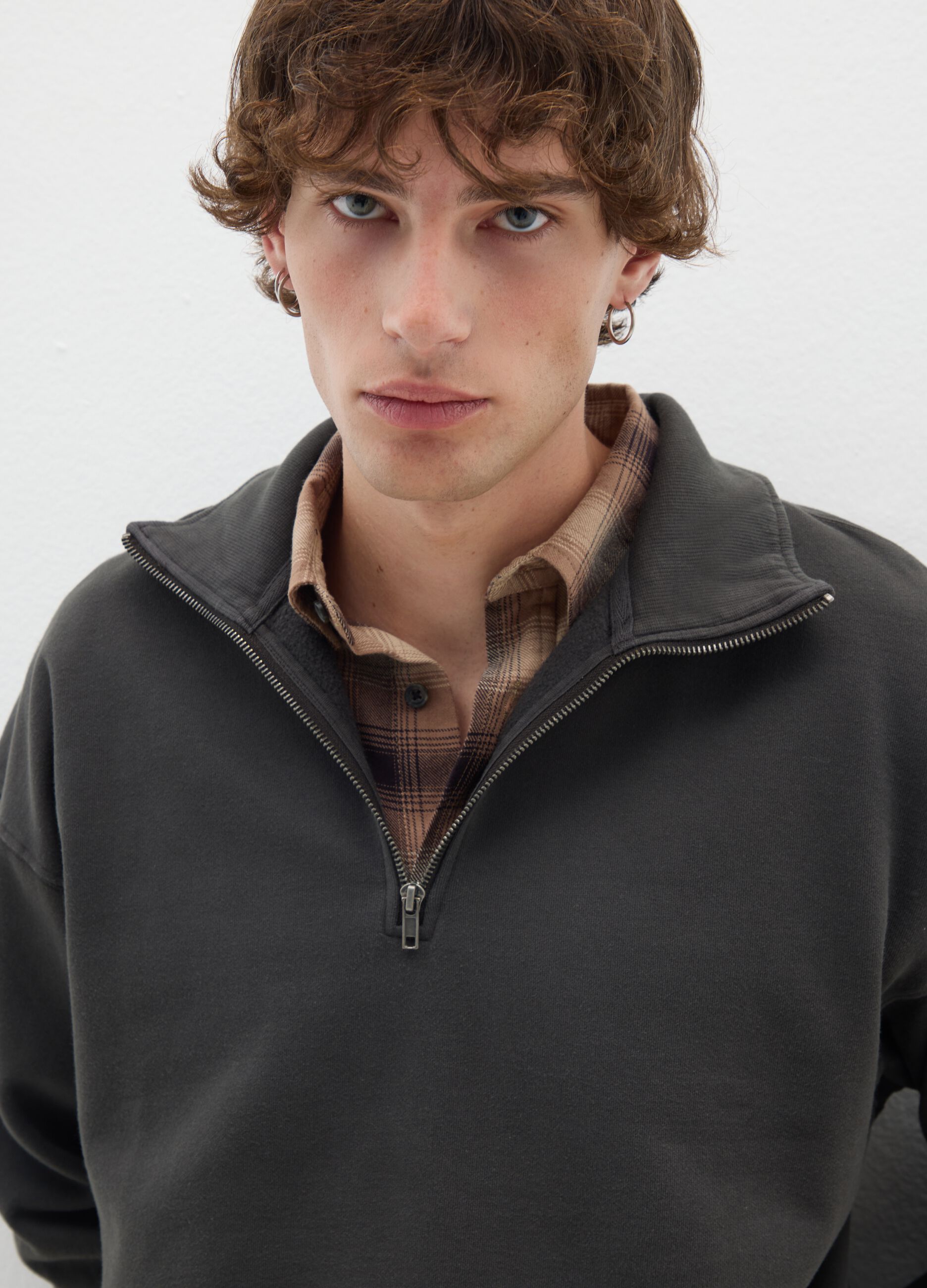 Black pure cotton sweatshirt regular fit