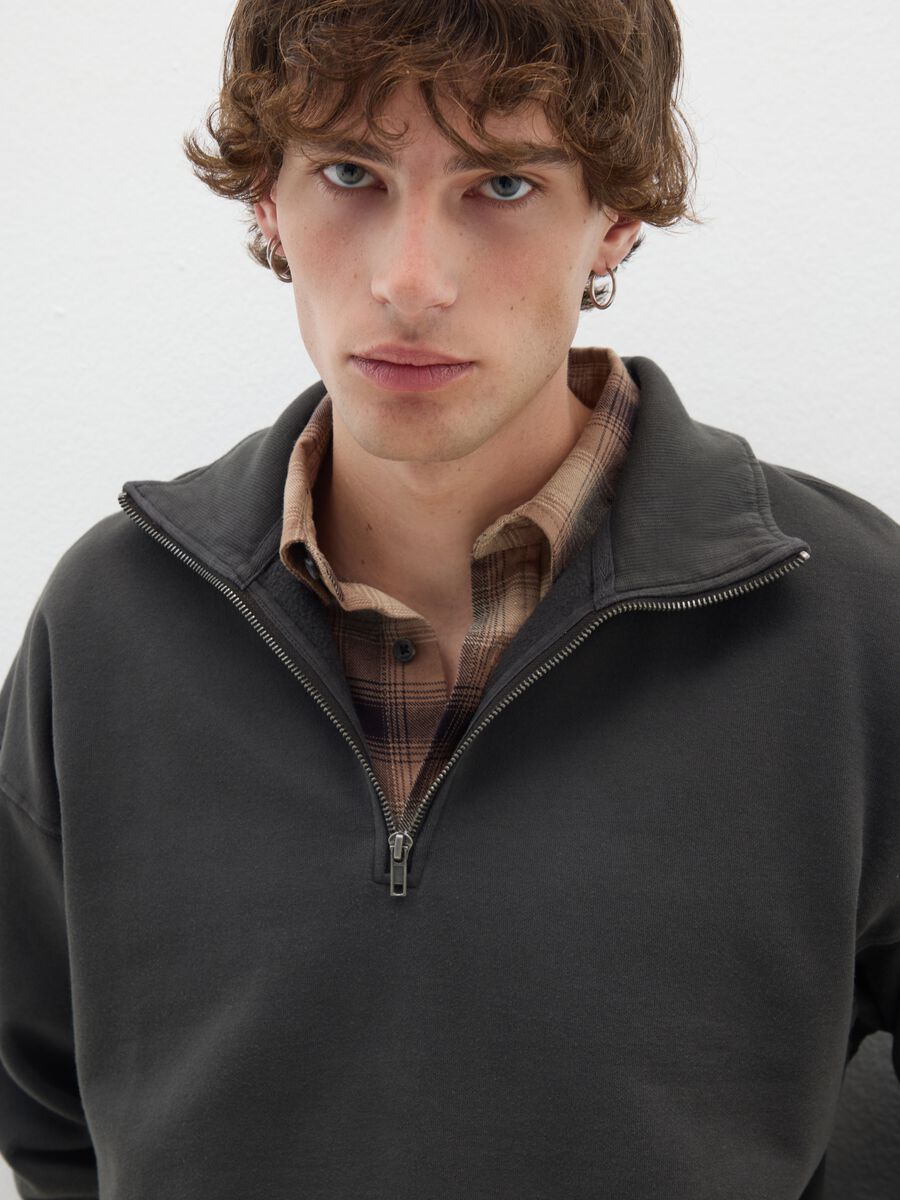 Black pure cotton sweatshirt regular fit_0