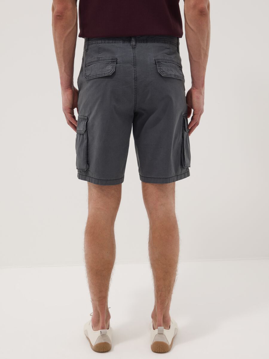 Grey stretch cotton cargo shorts_2