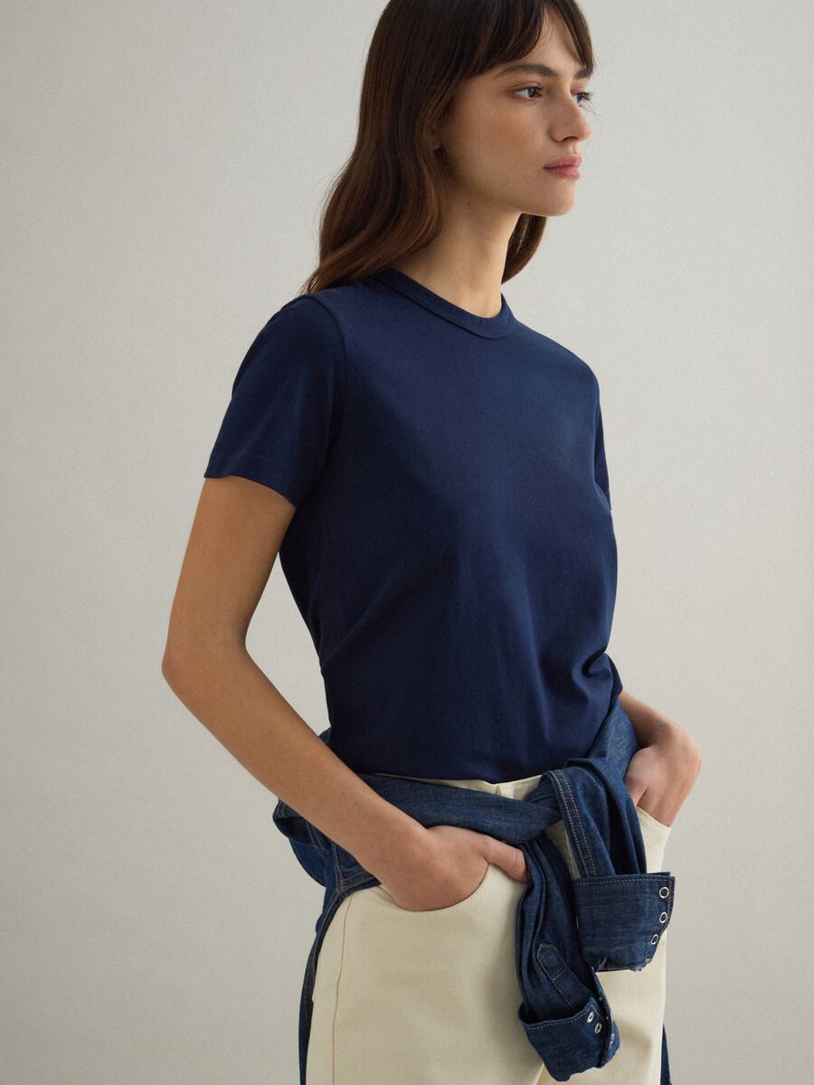T-shirt girocollo in puro cotone blu regular fit_0