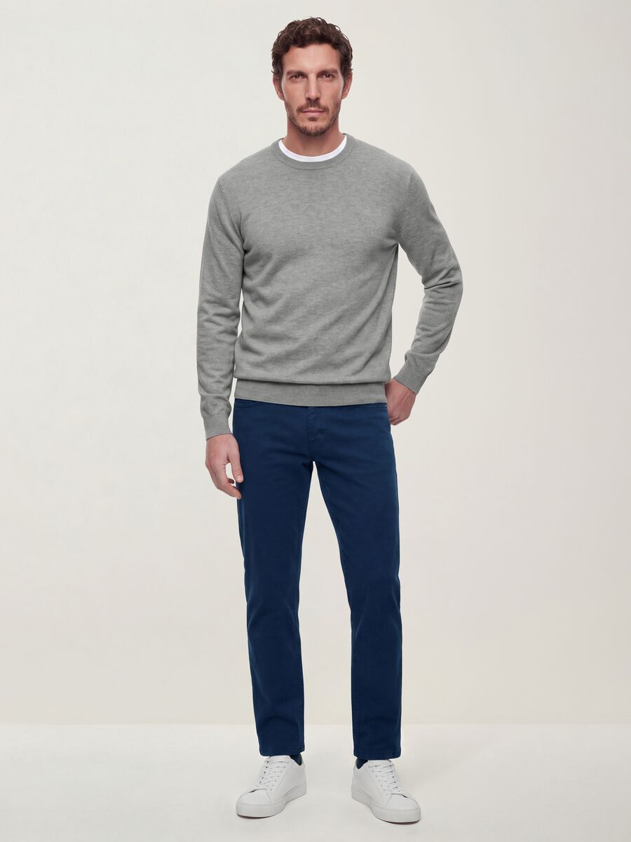 Grey crew-neck viscose-blend jumper, regular fit_1