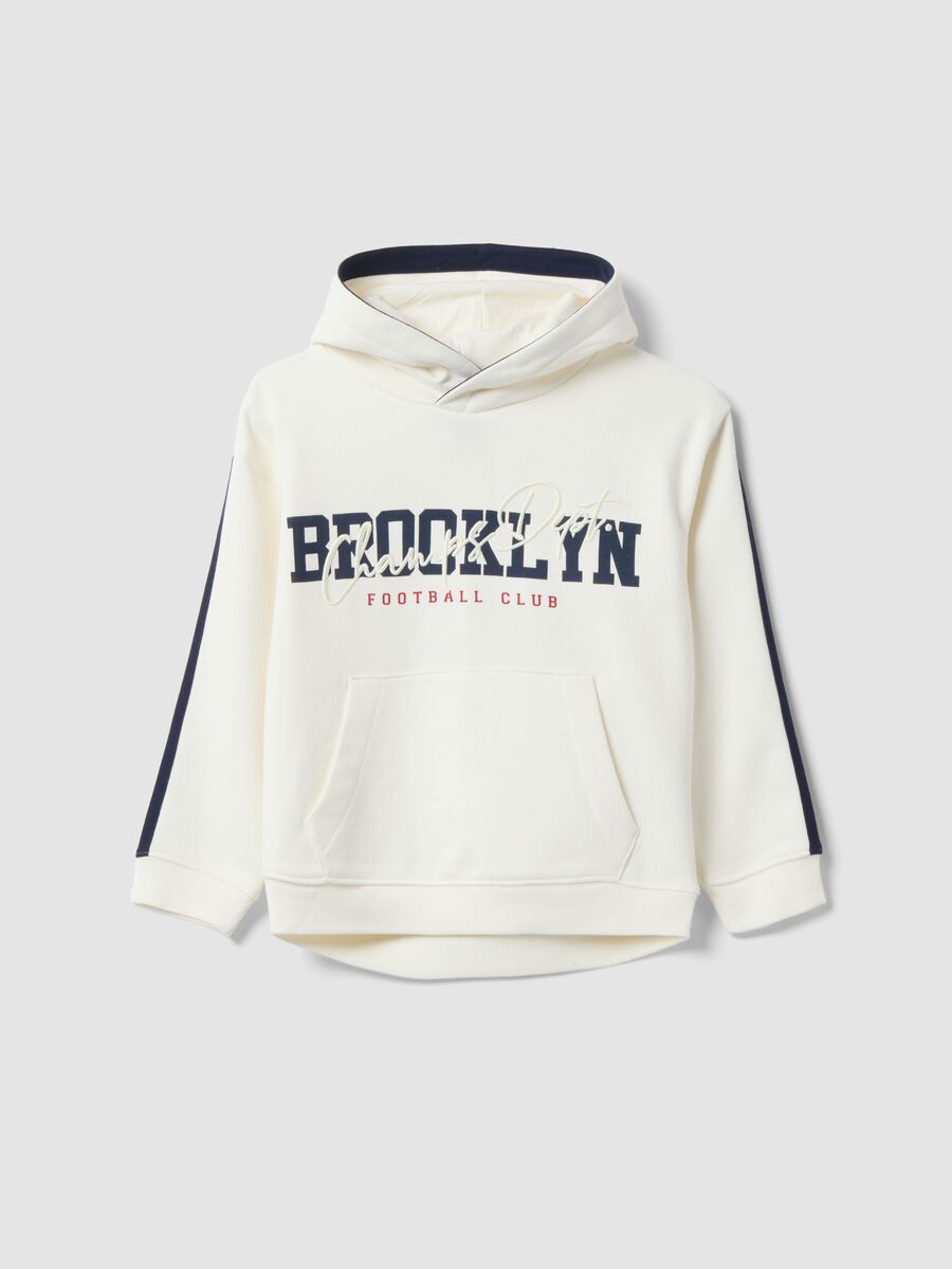 Felpa bianca con cappuccio in misto cotone con scritta Brooklyn per bambino_0