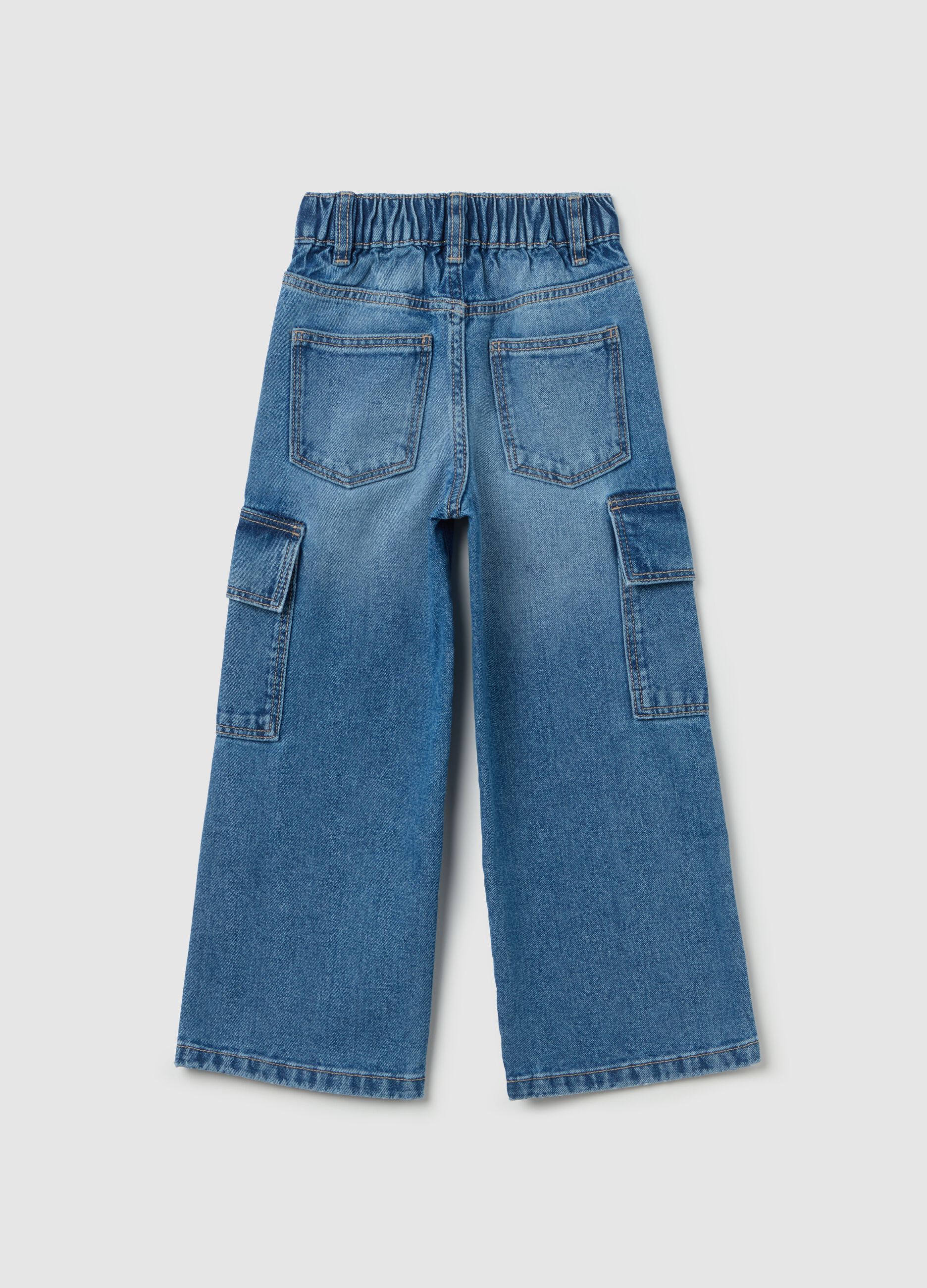 Wide-leg cargo jeans