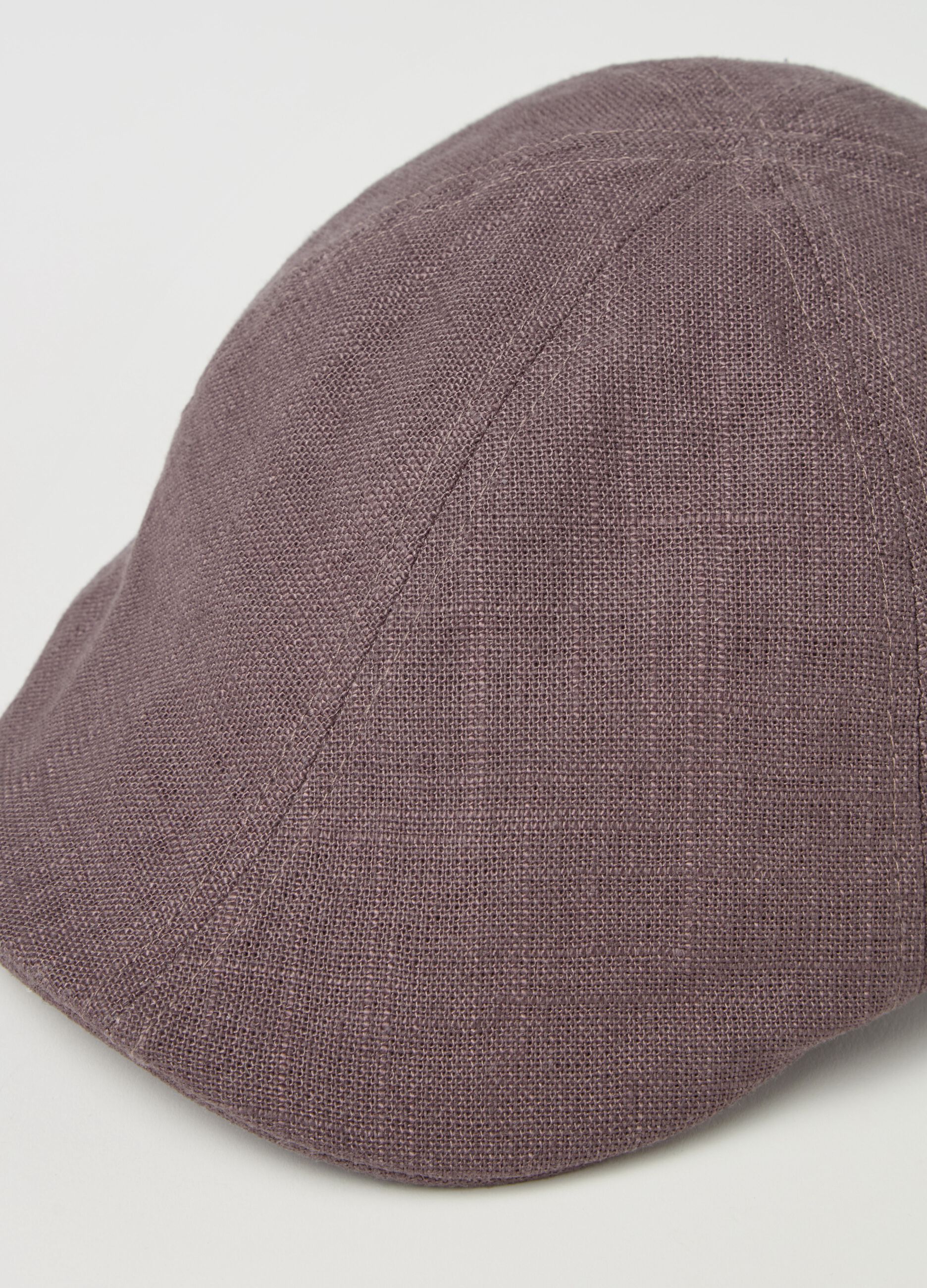 Viscose and linen flat cap
