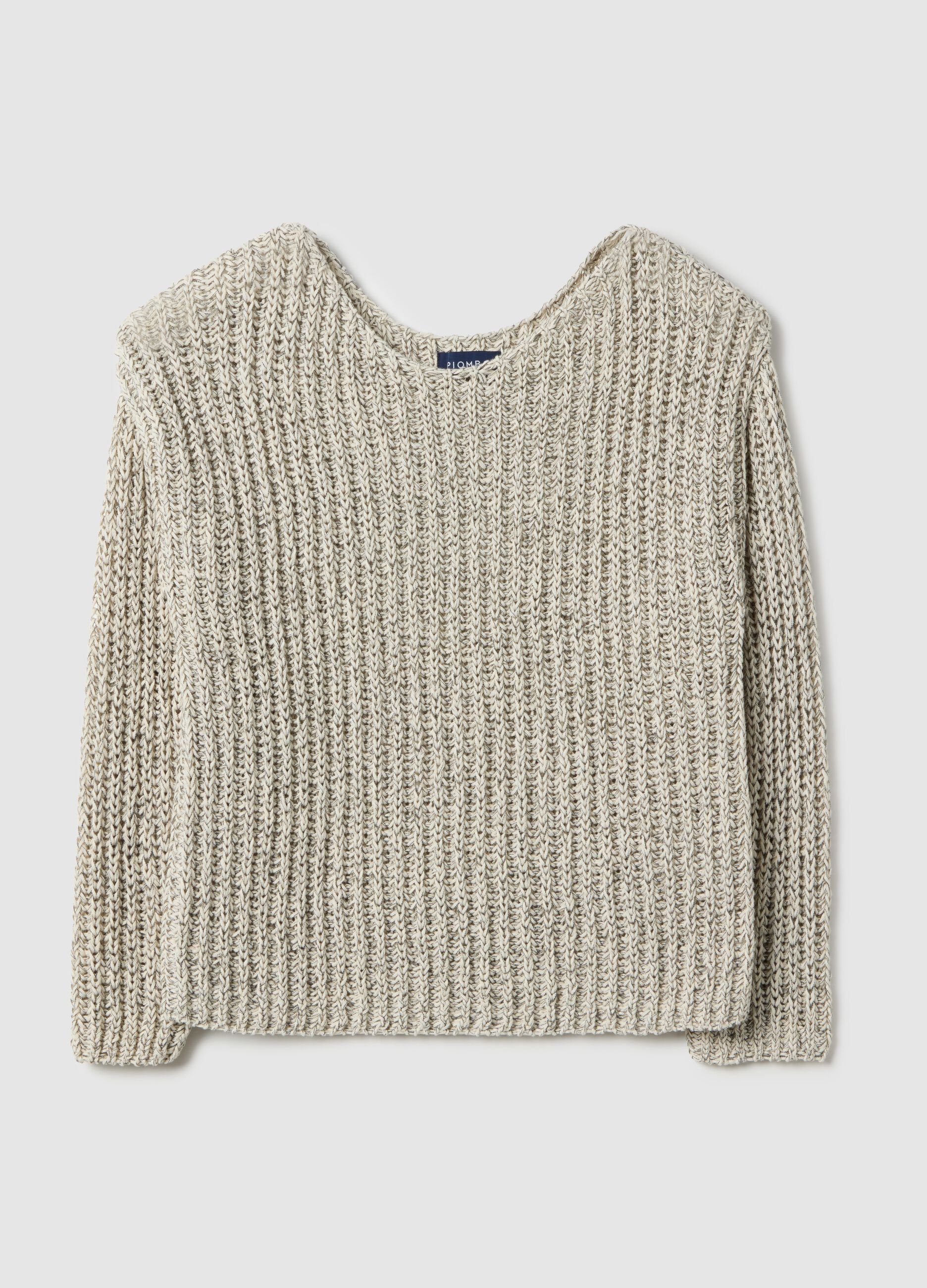 Maglione in misto cotone beige regular fit intrecciato con collo a barca