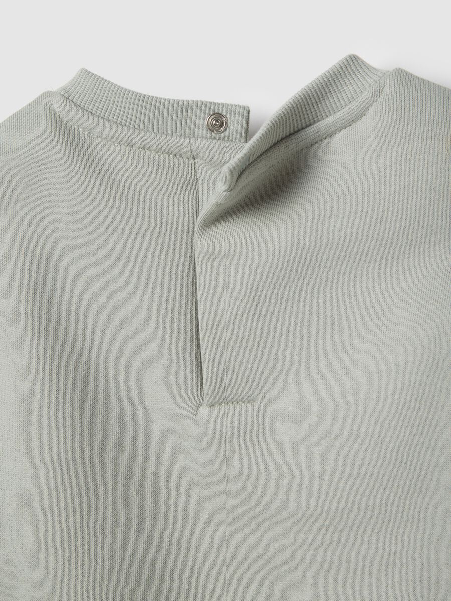 Multicolour pure cotton sweatshirt and trousers set for boys - regular fit_3