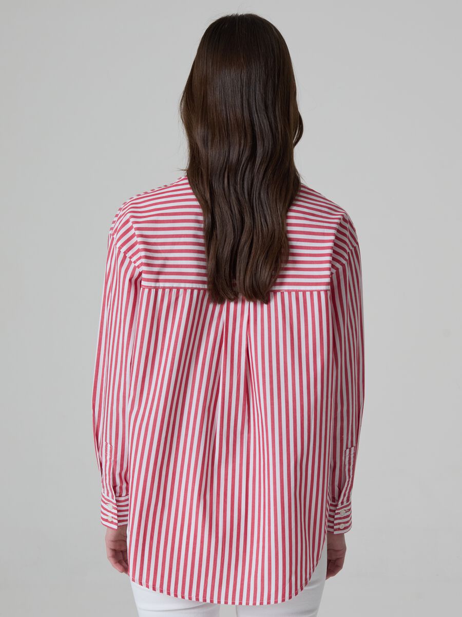 Oversized shirt in cotton with pocket_2