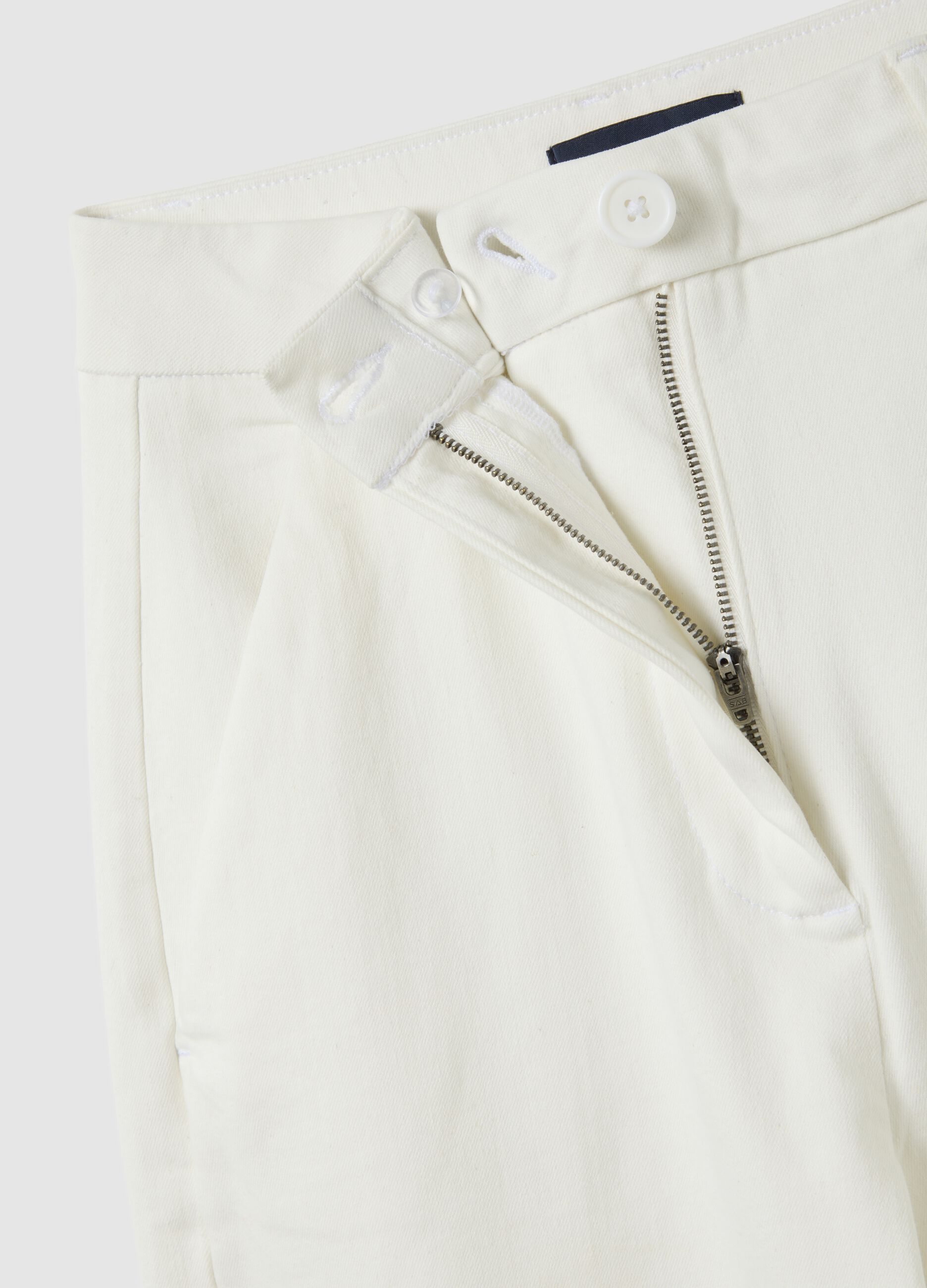 Wide-Leg White Denim Jeans in Cotton Blend 
