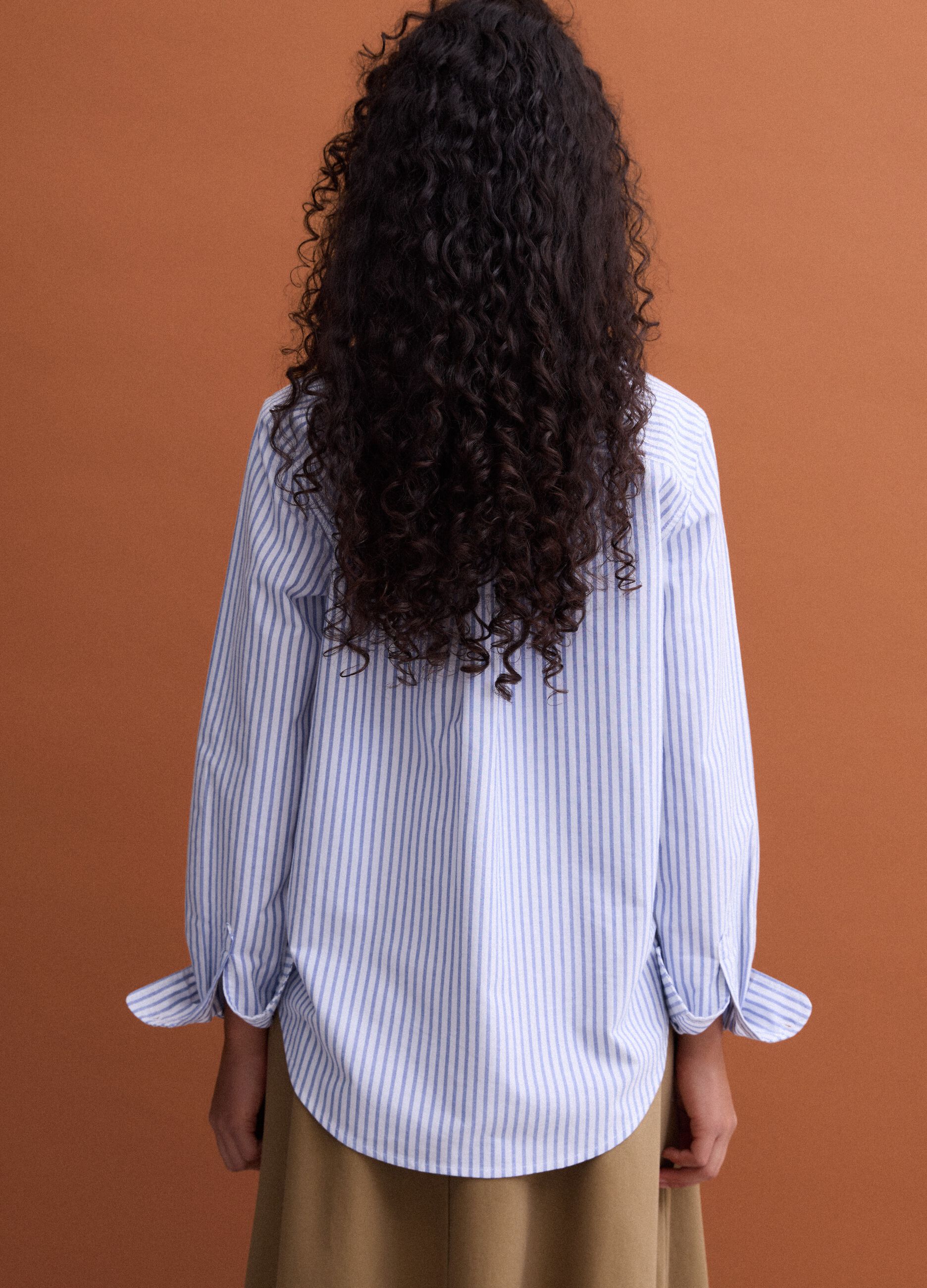 Light blue Oxford shirt with white stripes in pure cotton, comfort fit