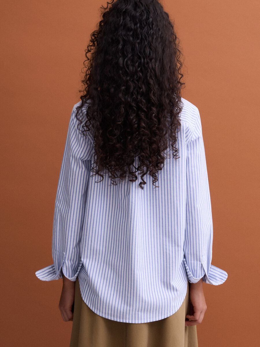Camicia oxford azzurra a righe bianche in puro cotone comfort fit_3