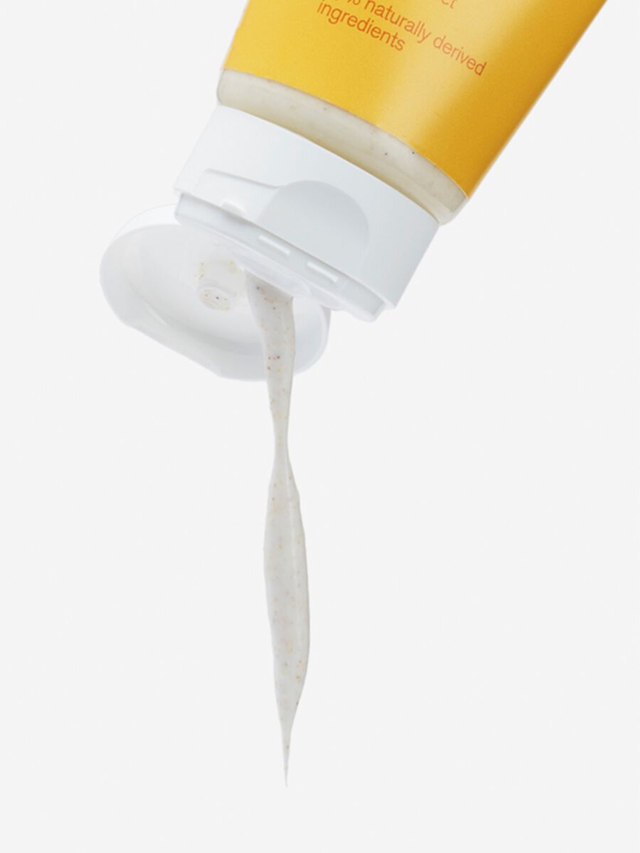 Illuminating face scrub_2