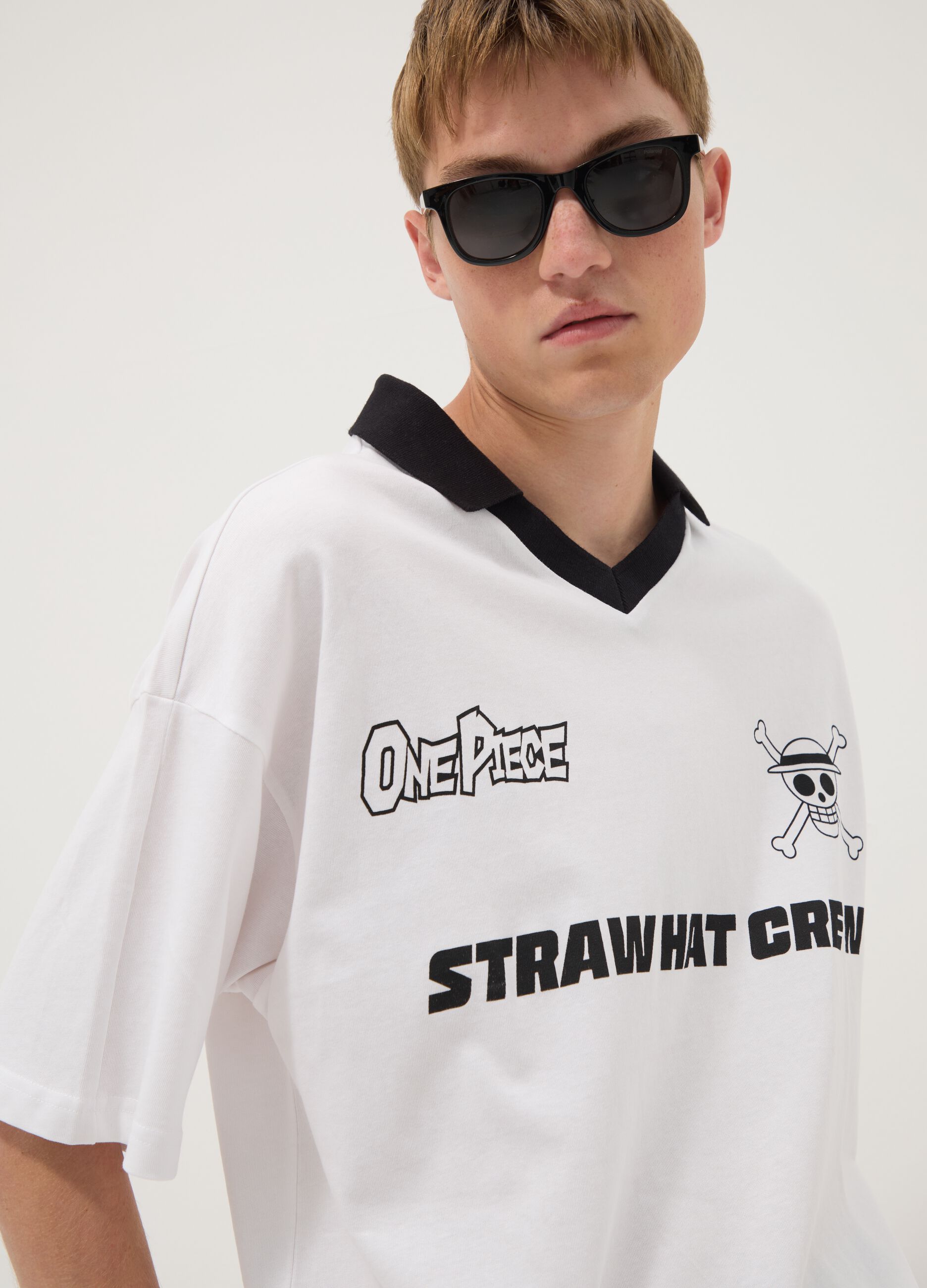 White pure-cotton T-shirt with contrast collar and One Piece print