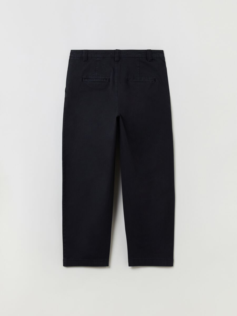 Straight-fit chino trousers in stretch cotton_2