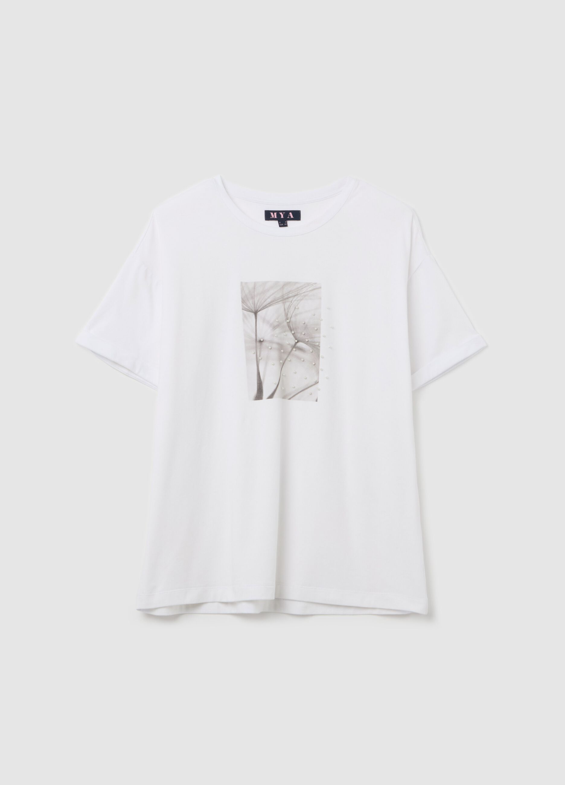 Curvy oversize T-shirt with appliqués