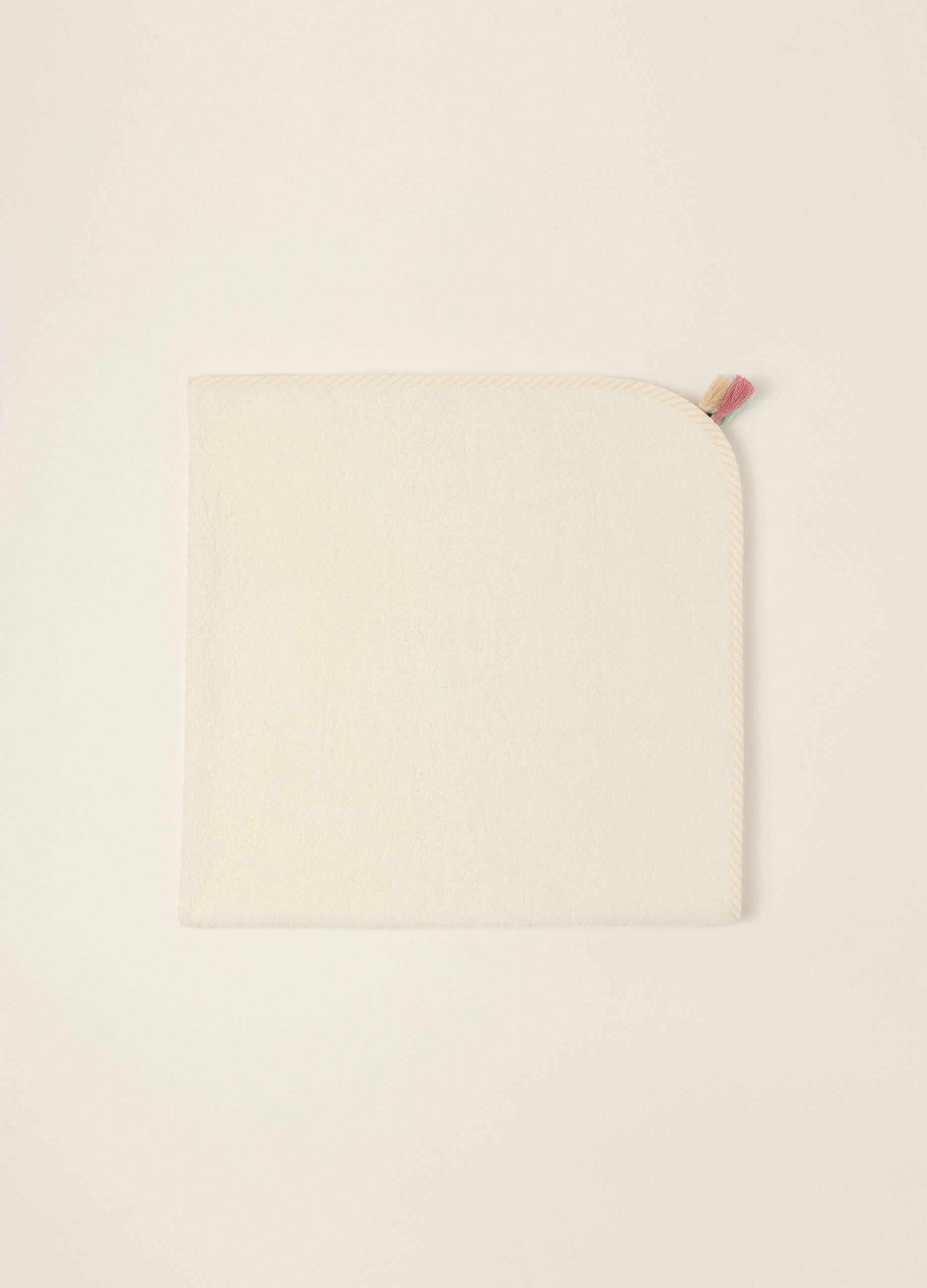 White pure cotton baby bathrobe with teddy bear pattern