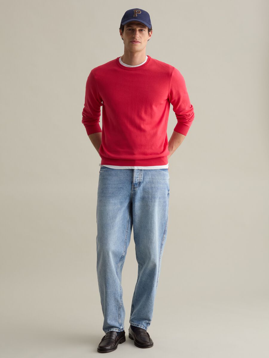 Solid colour pullover with round neck_1