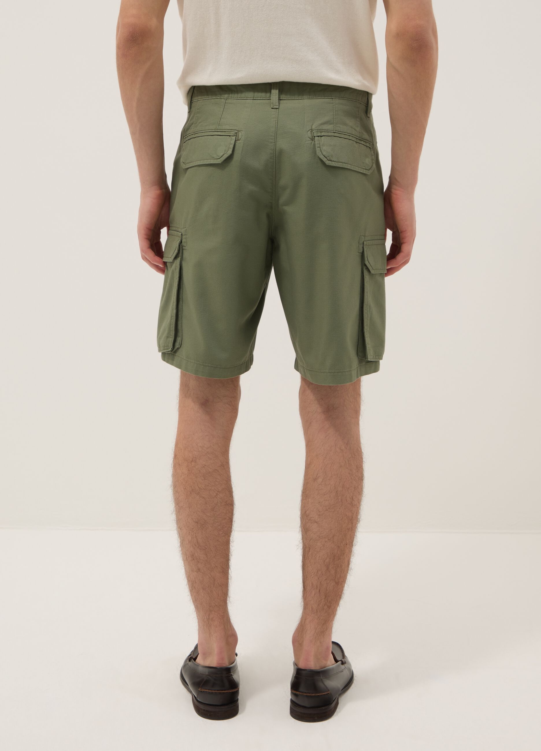 Green cotton cargo Bermuda shorts, regular fit